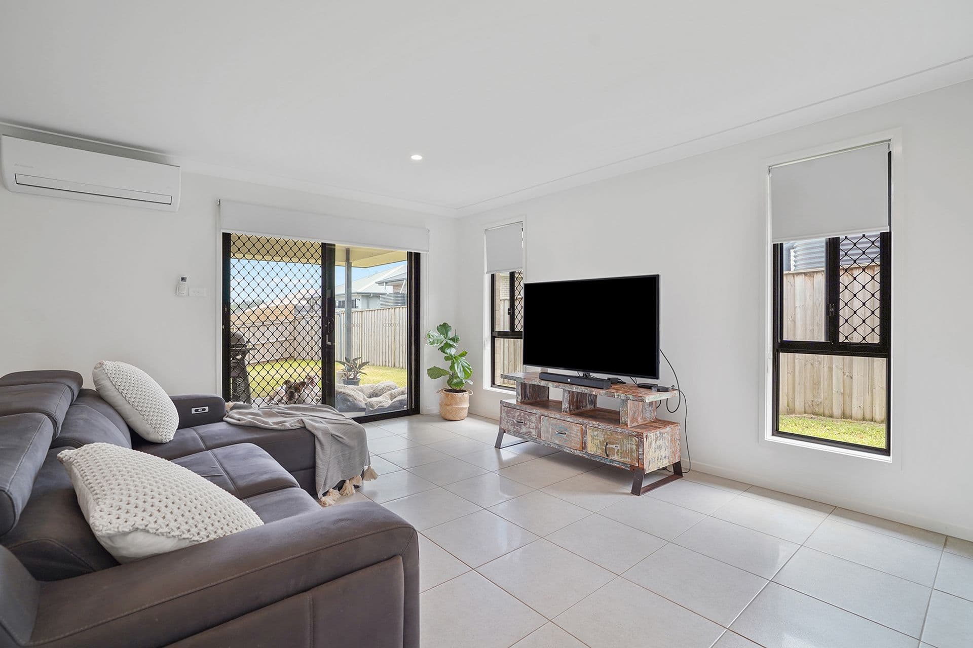 17 Plover Circuit, Aberglasslyn, NSW, 2320, Aberglasslyn - Thumbnail 2