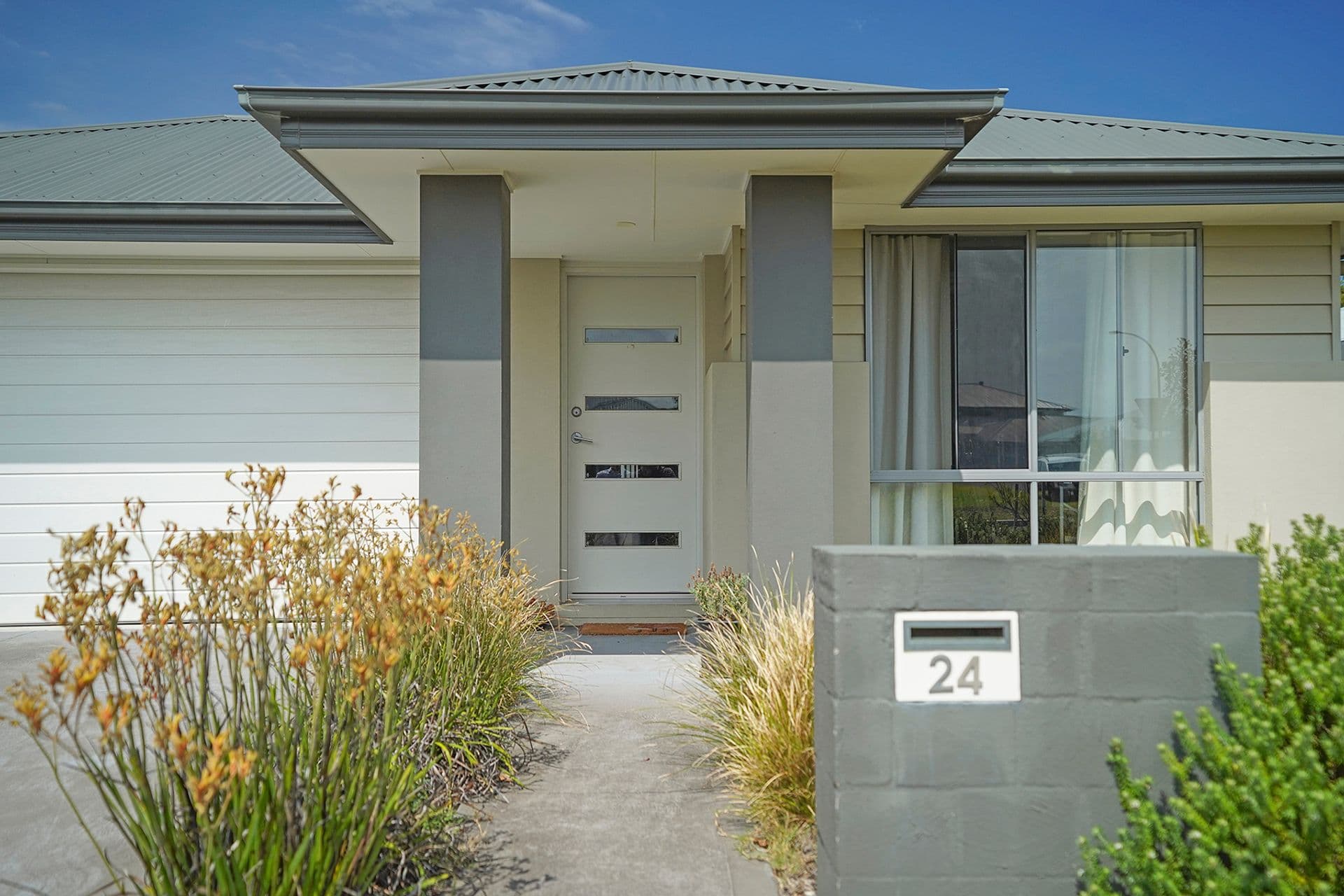 24 Apple Street, Fern Bay, NSW, 2295, Fern Bay - Thumbnail 2