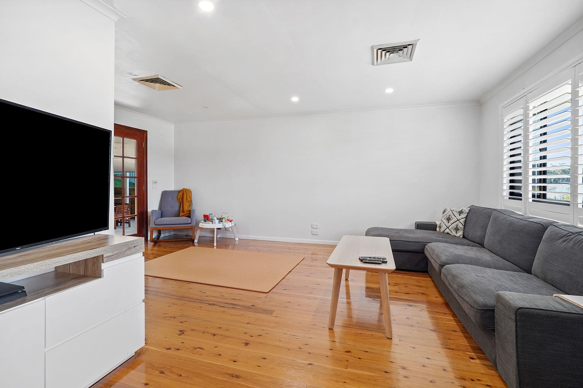 51 Pasadena Crescent, Macquarie Hills, NSW, 2285, Macquarie Hills - Thumbnail 4