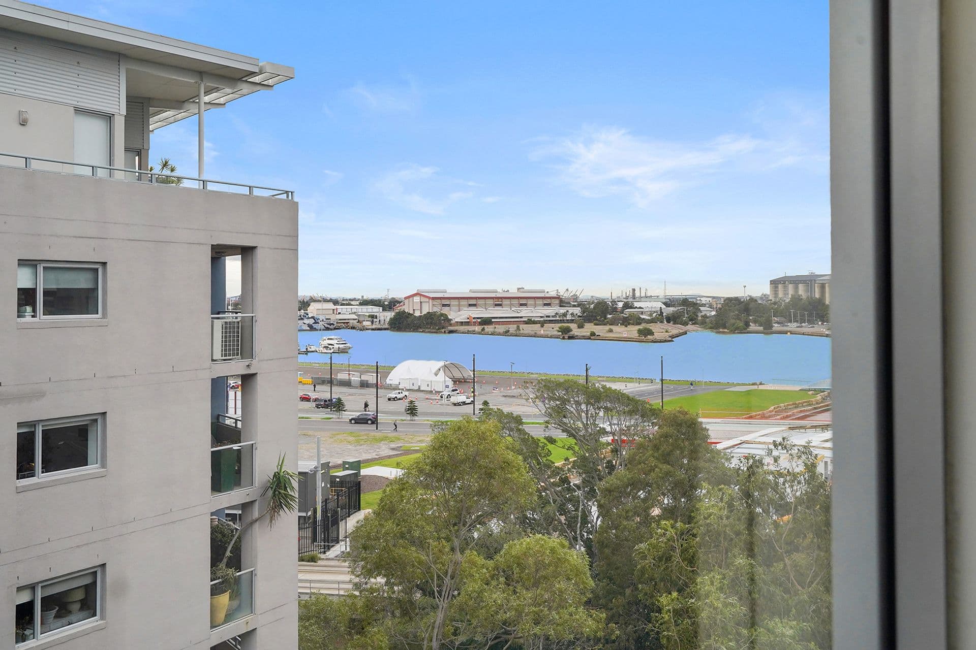 604/738 Hunter Street, Newcastle West, NSW, 2302, Newcastle West - Thumbnail 2