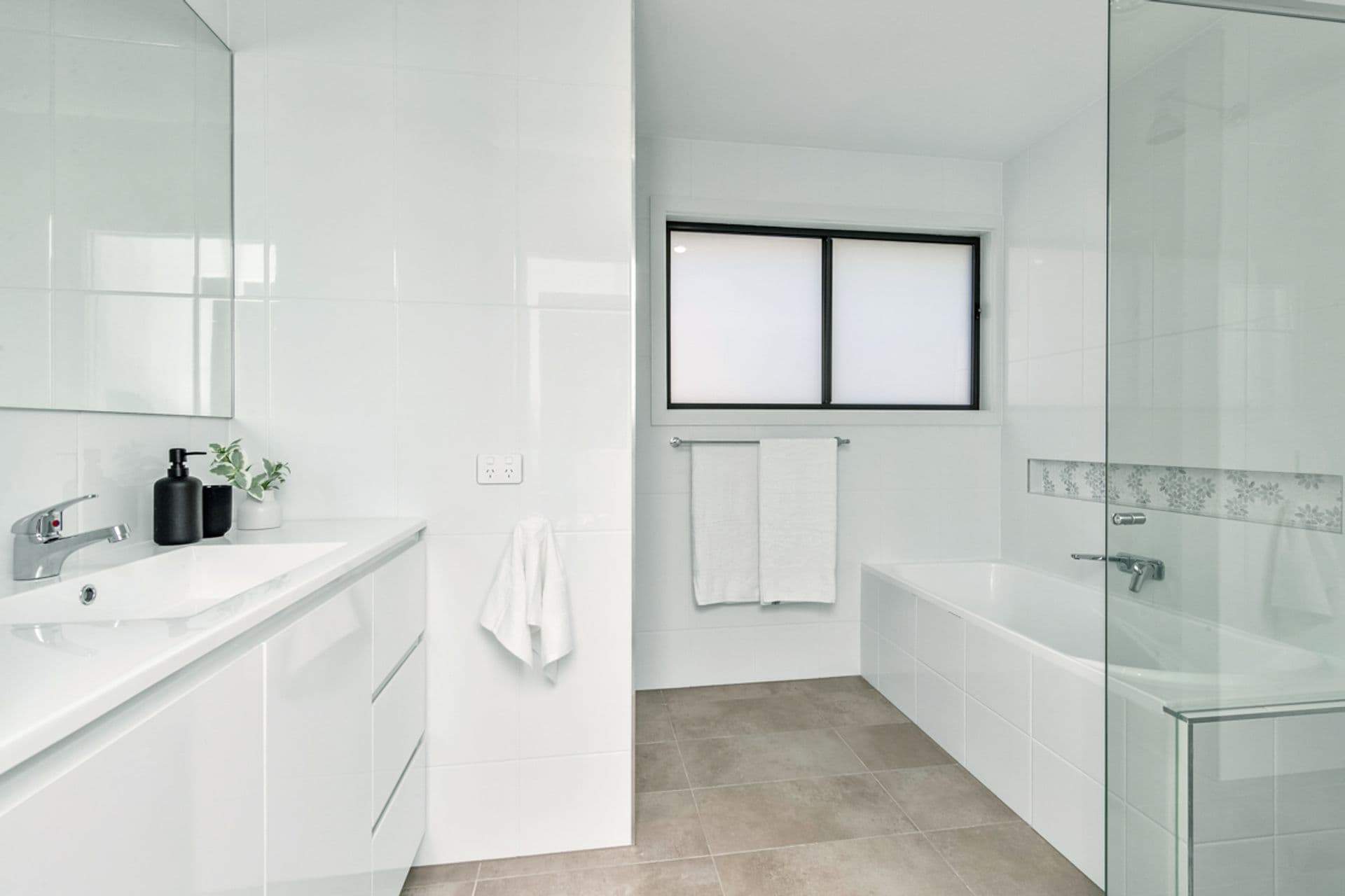 11A Cowmeadow Road, Mount Hutton, NSW, 2290, Mount Hutton - Thumbnail 6