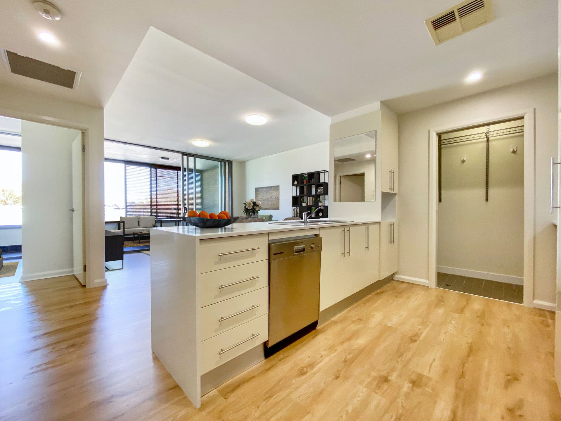 405/209 Hunter Street, Newcastle, NSW, 2300, Newcastle - Thumbnail 2