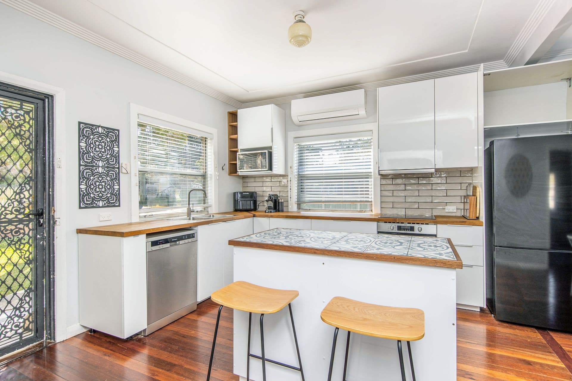 27 Howell Street, Kotara, NSW, 2289, Kotara - Thumbnail 2