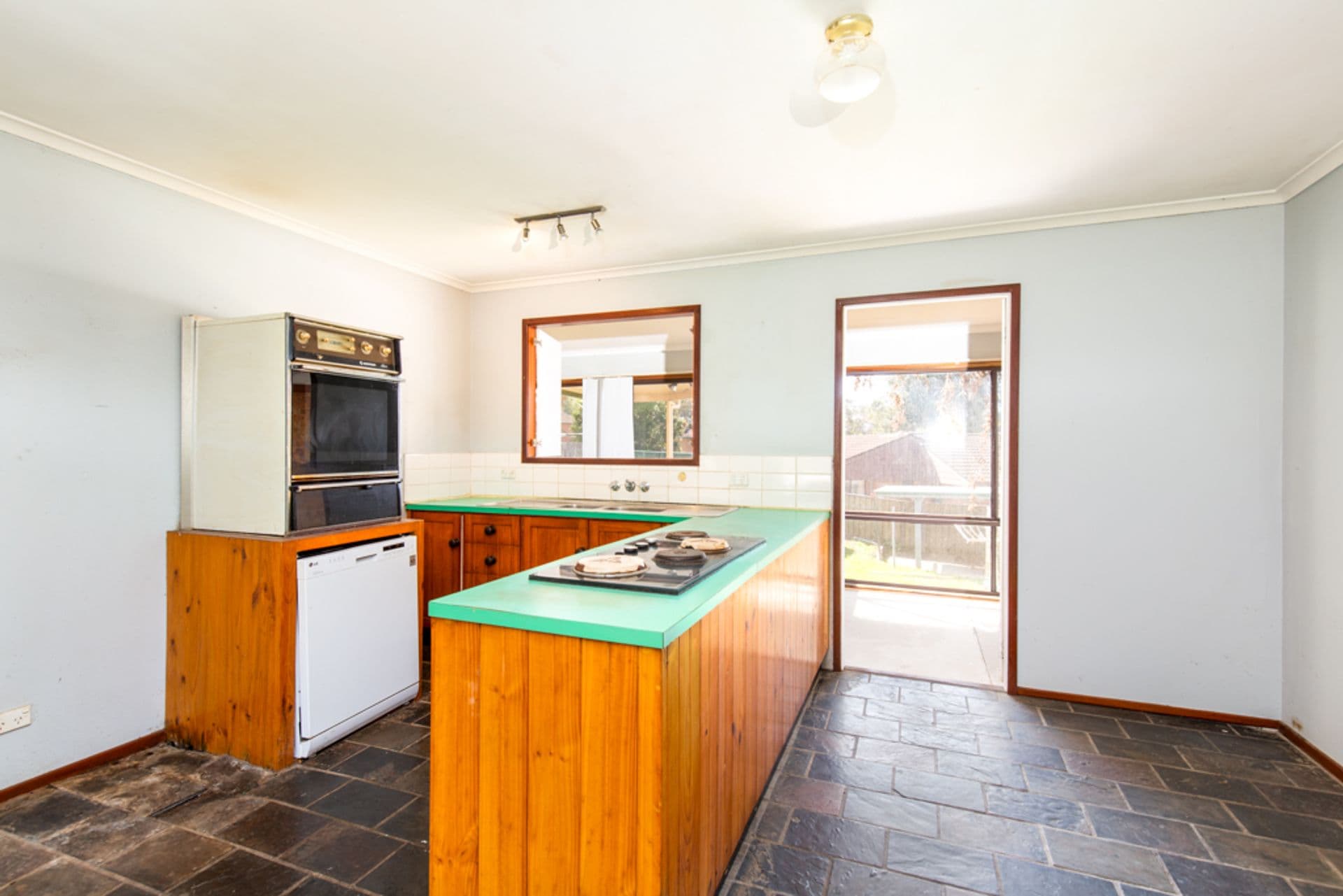 62 Kestrel Avenue, Mount Hutton, NSW, 2290, Mount Hutton - Thumbnail 3