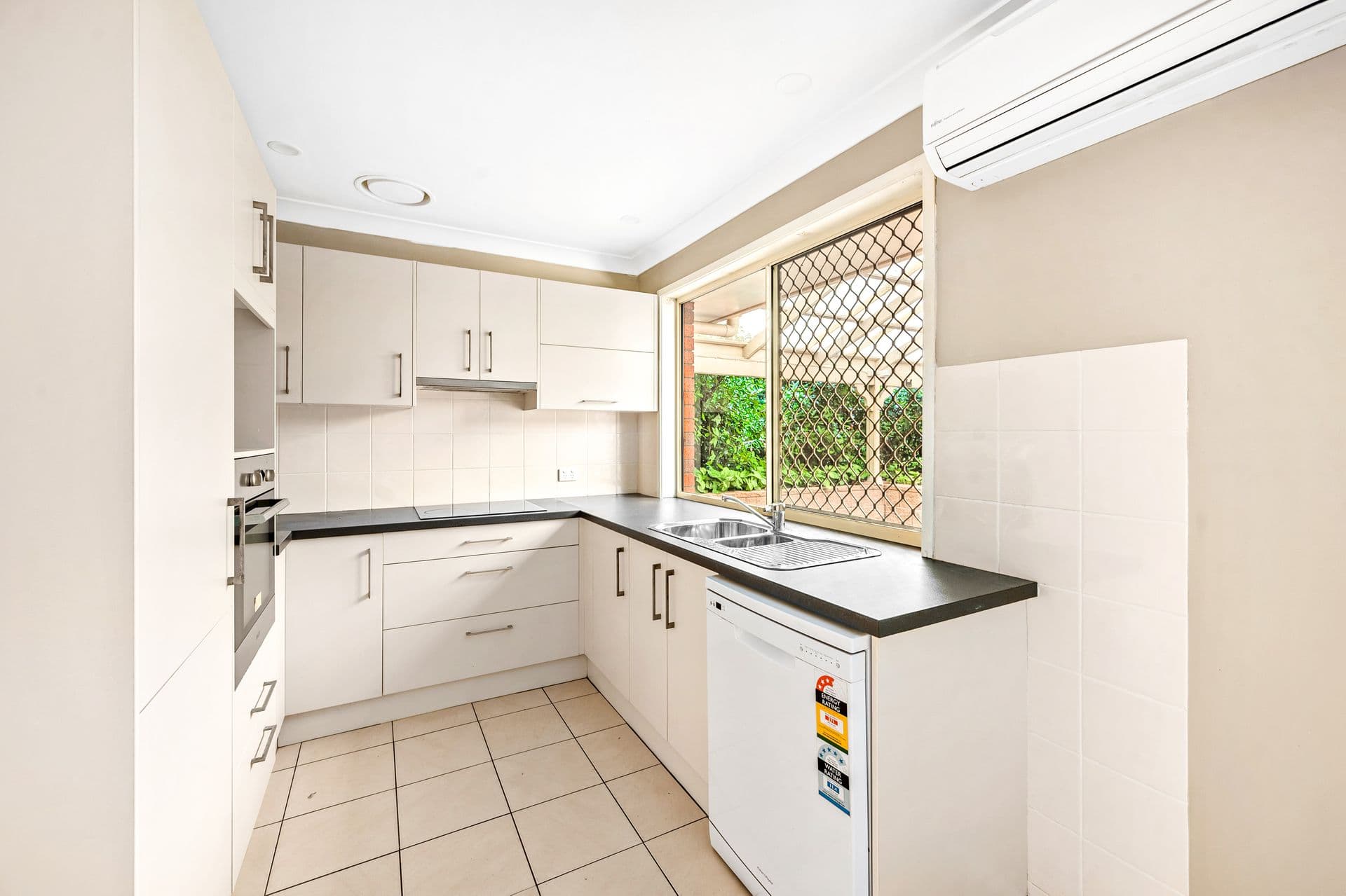 32 Benjamin Drive, Wallsend, NSW, 2287, Wallsend - Thumbnail 2