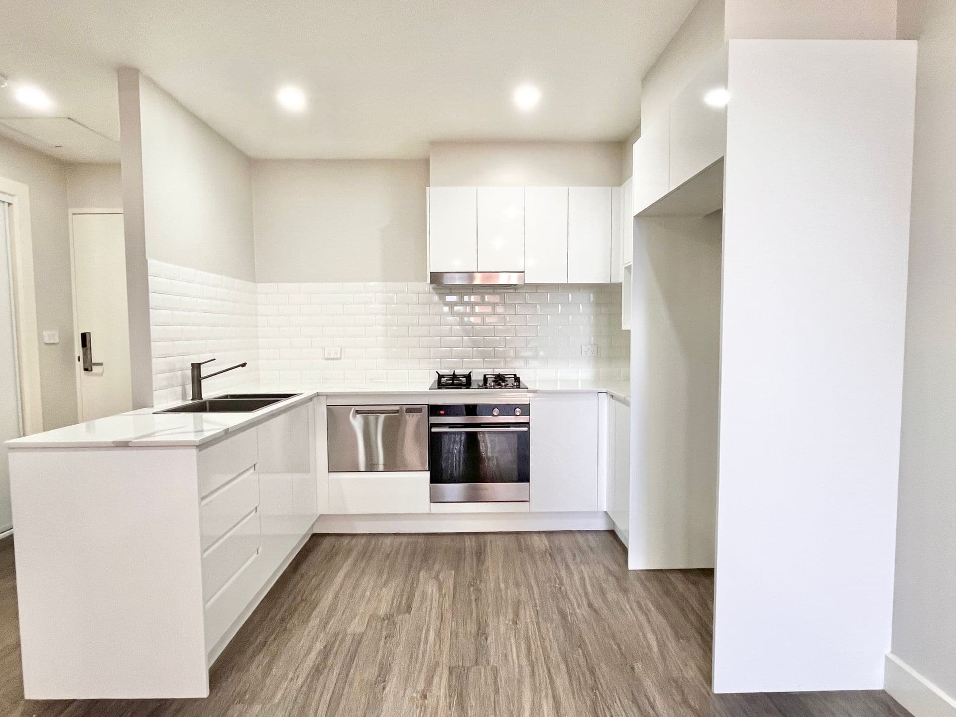 2/31 Laman Street, Cooks Hill, NSW, 2300, Cooks Hill - Thumbnail 3