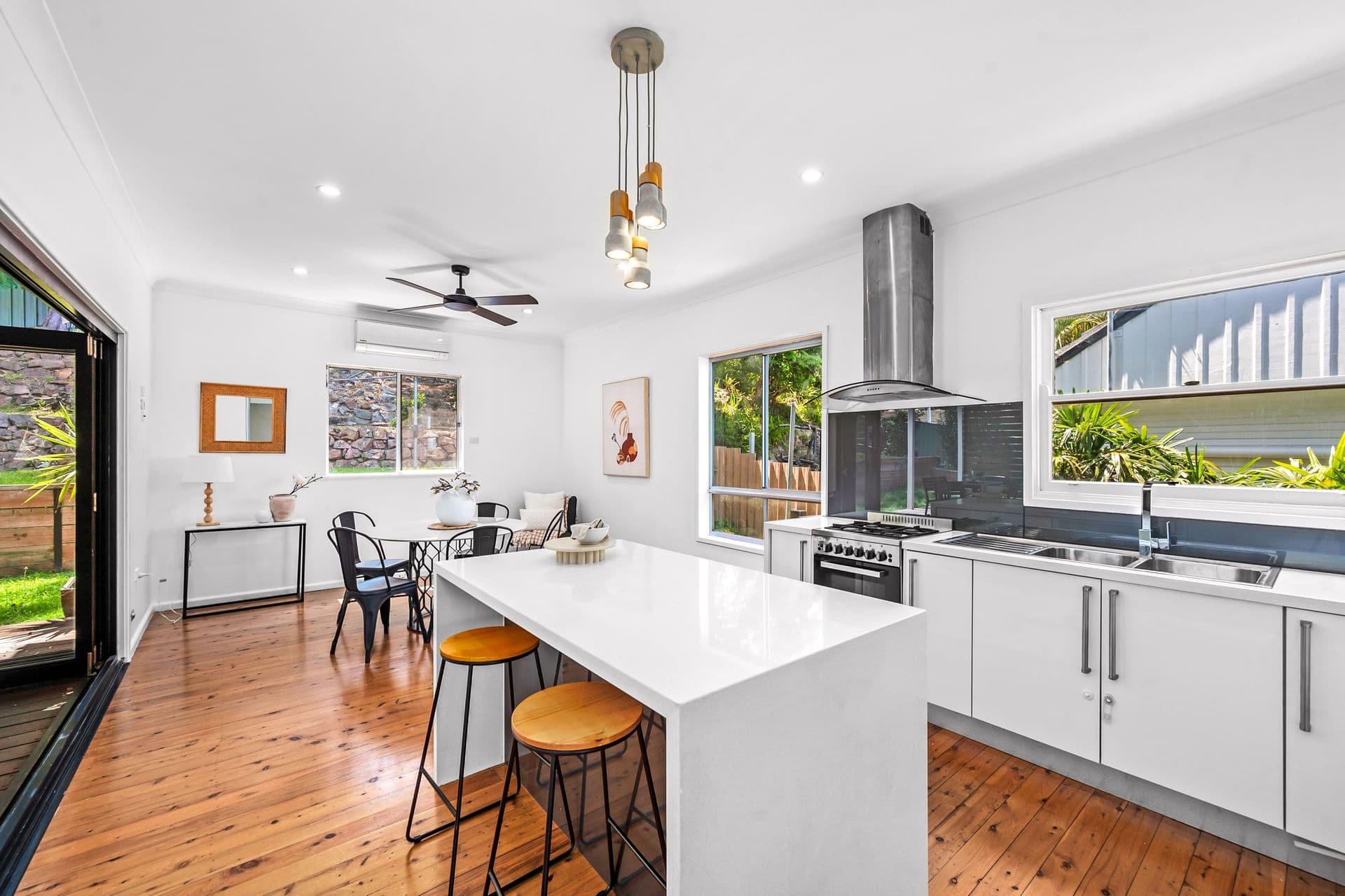 61 Roslyn Avenue, Charlestown, NSW, 2290, Charlestown - Thumbnail 2