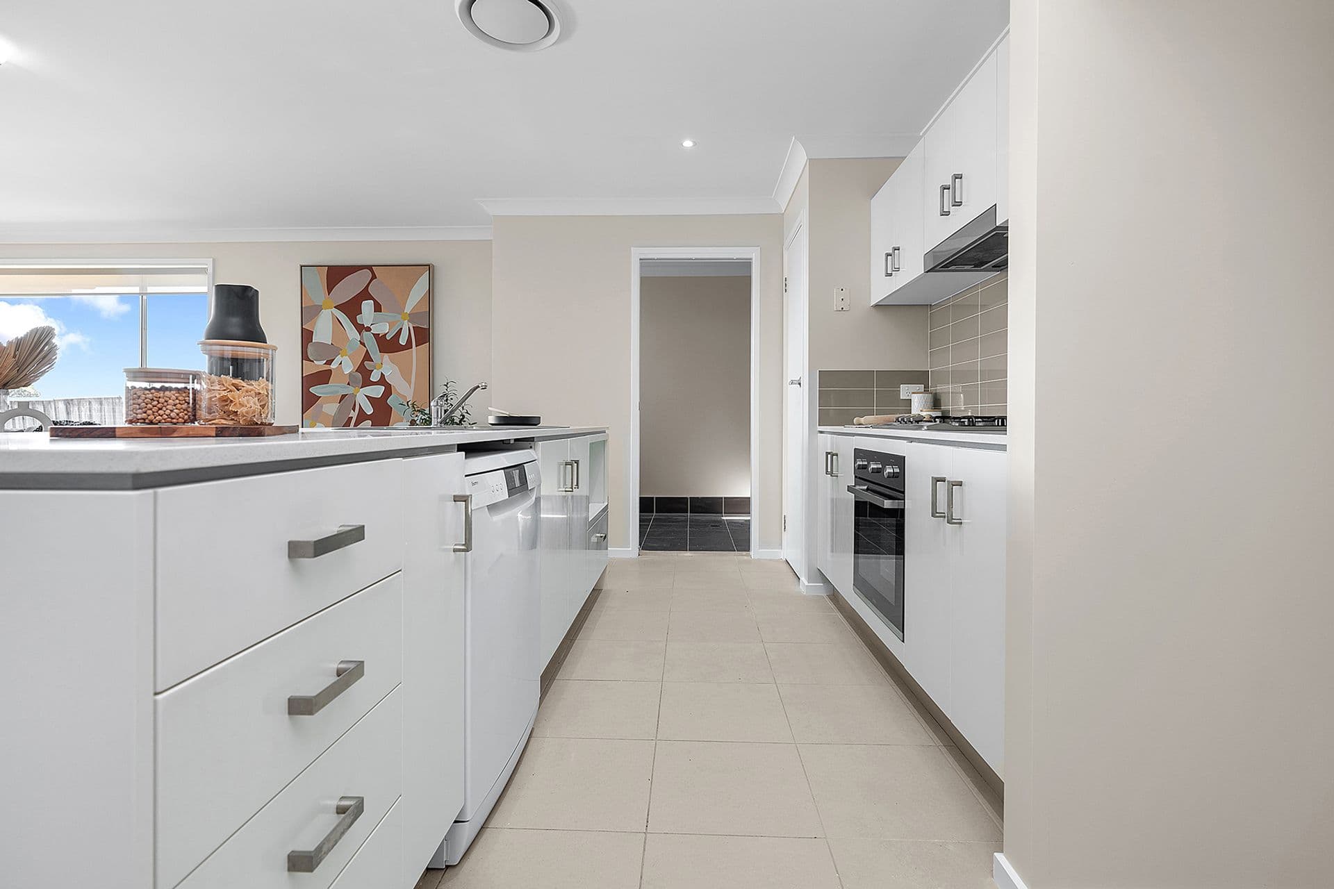 4 Glider Close, Aberglasslyn, NSW, 2320, Aberglasslyn - Thumbnail 4