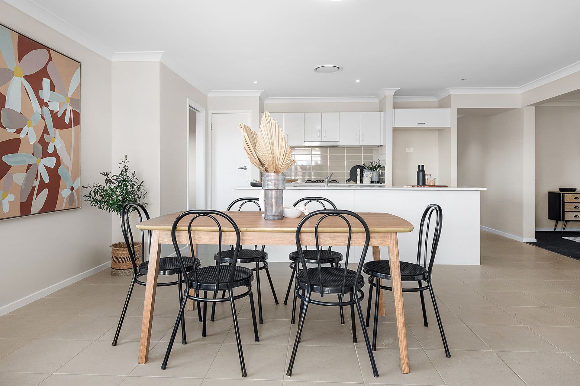 4 Glider Close, Aberglasslyn, NSW, 2320, Aberglasslyn - Thumbnail 2