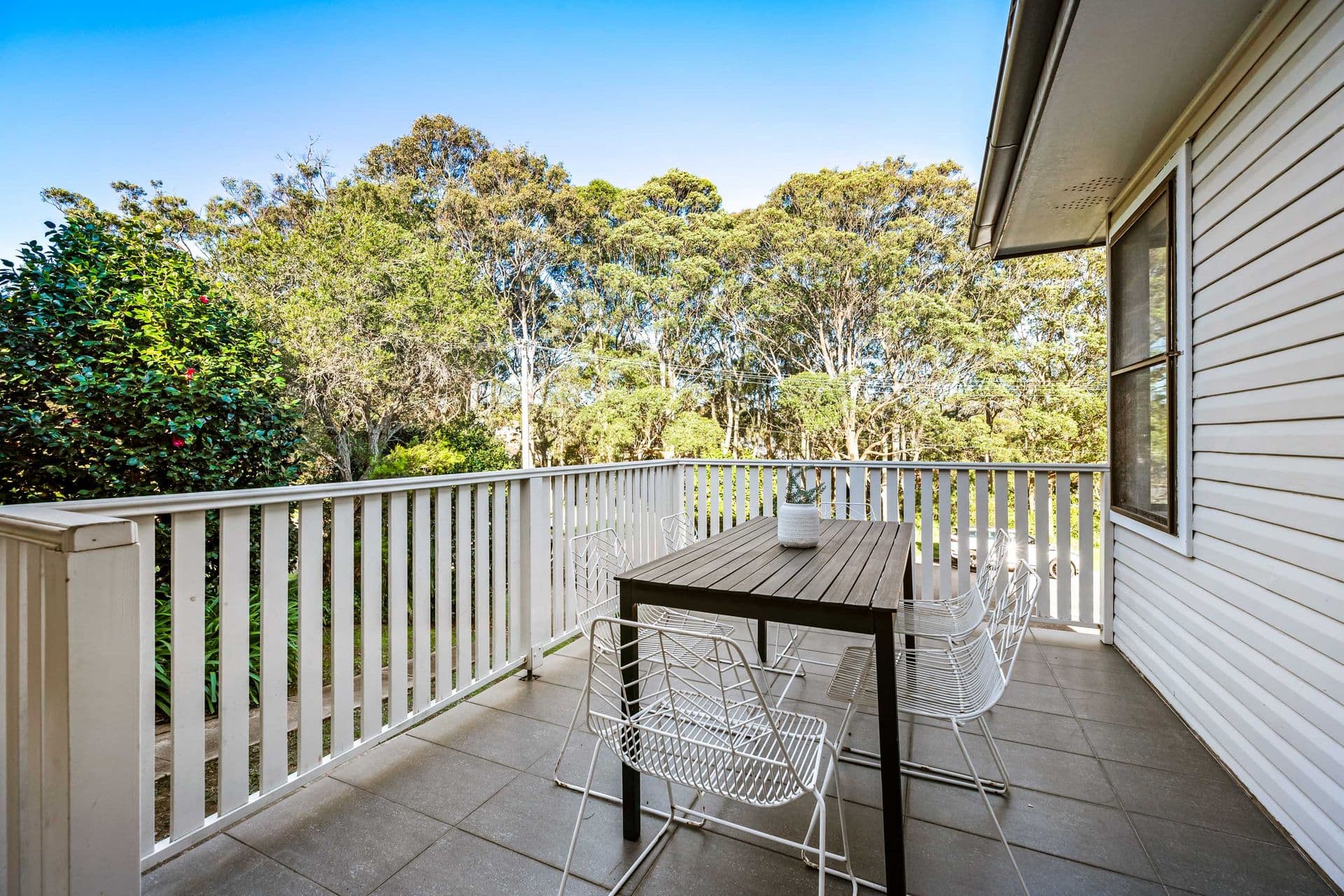 25 Willoughby Street, Charlestown, NSW, 2290, Charlestown - Thumbnail 2
