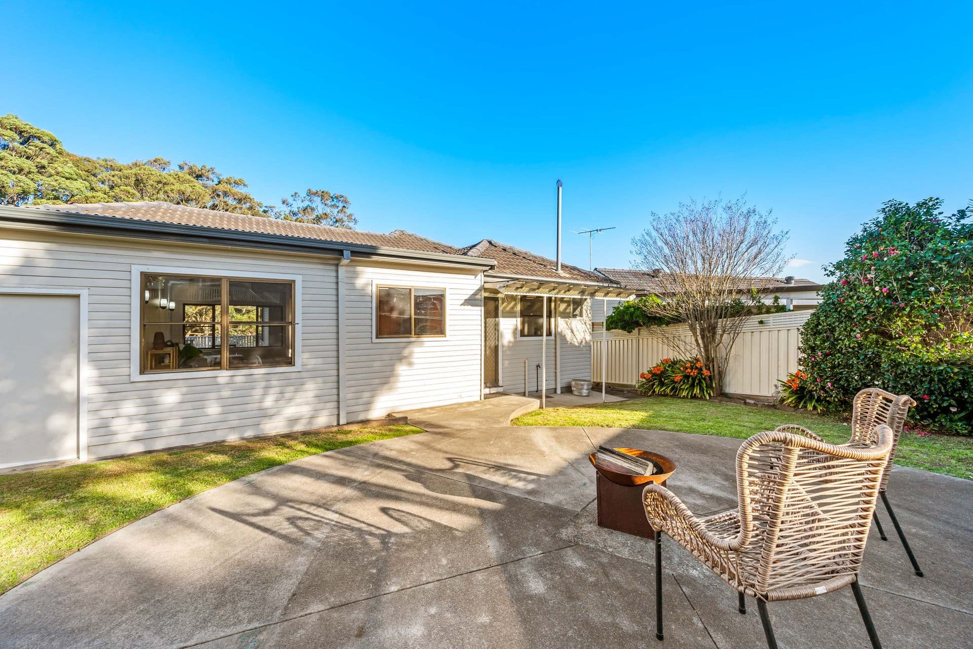 25 Willoughby Street, Charlestown, NSW, 2290, Charlestown - Thumbnail 4