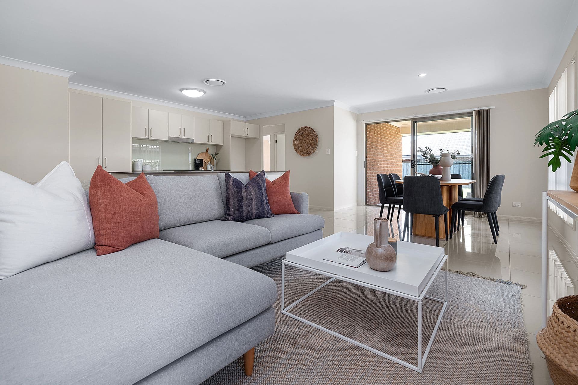 8 Kural Crescent, Fletcher, NSW, 2287, Fletcher - Thumbnail 2