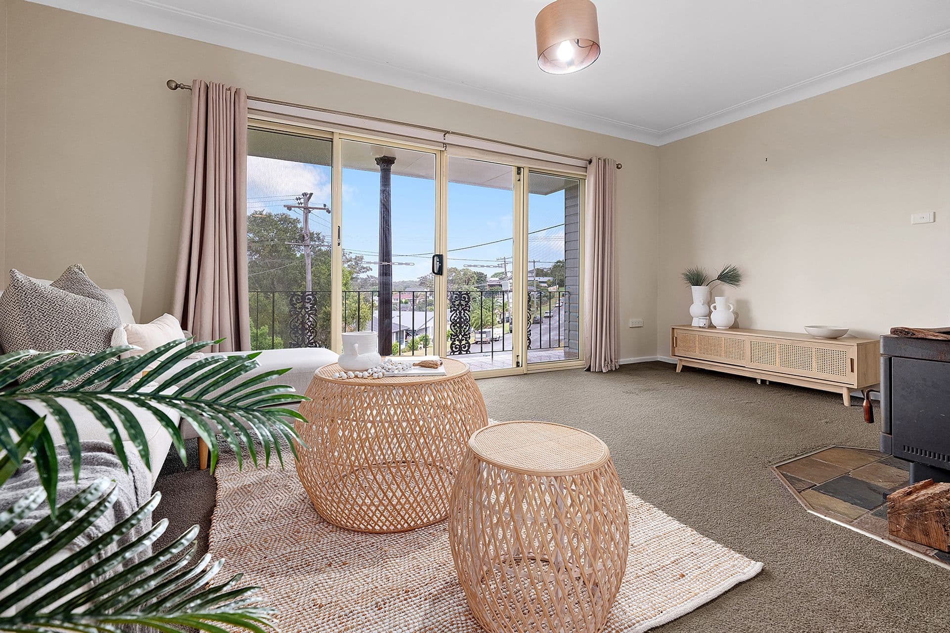 42 Alhambra Avenue, Macquarie Hills, NSW, 2285, Macquarie Hills - Thumbnail 3