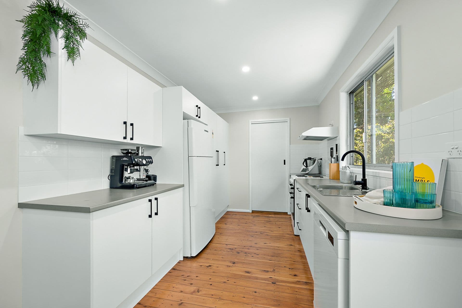 31 Gregory Parade, Kotara, NSW, 2289, Kotara - Thumbnail 2