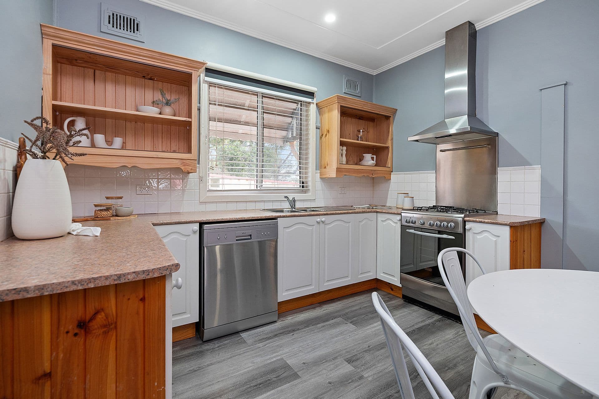 2 Roberts Street, Charlestown, NSW, 2290, Charlestown - Thumbnail 5