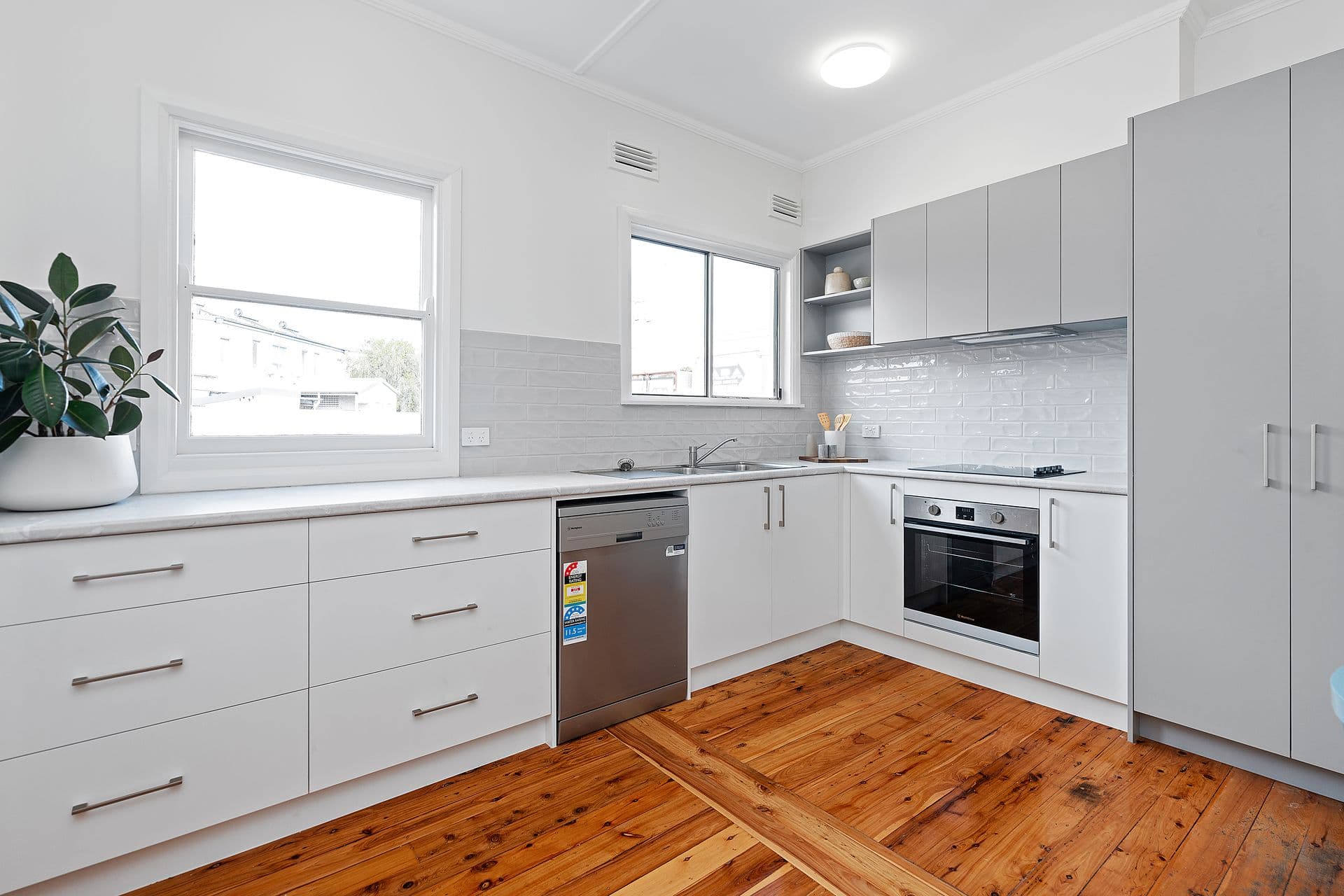 160 Pacific Highway, Charlestown, NSW, 2290, Mayfield - Thumbnail 2