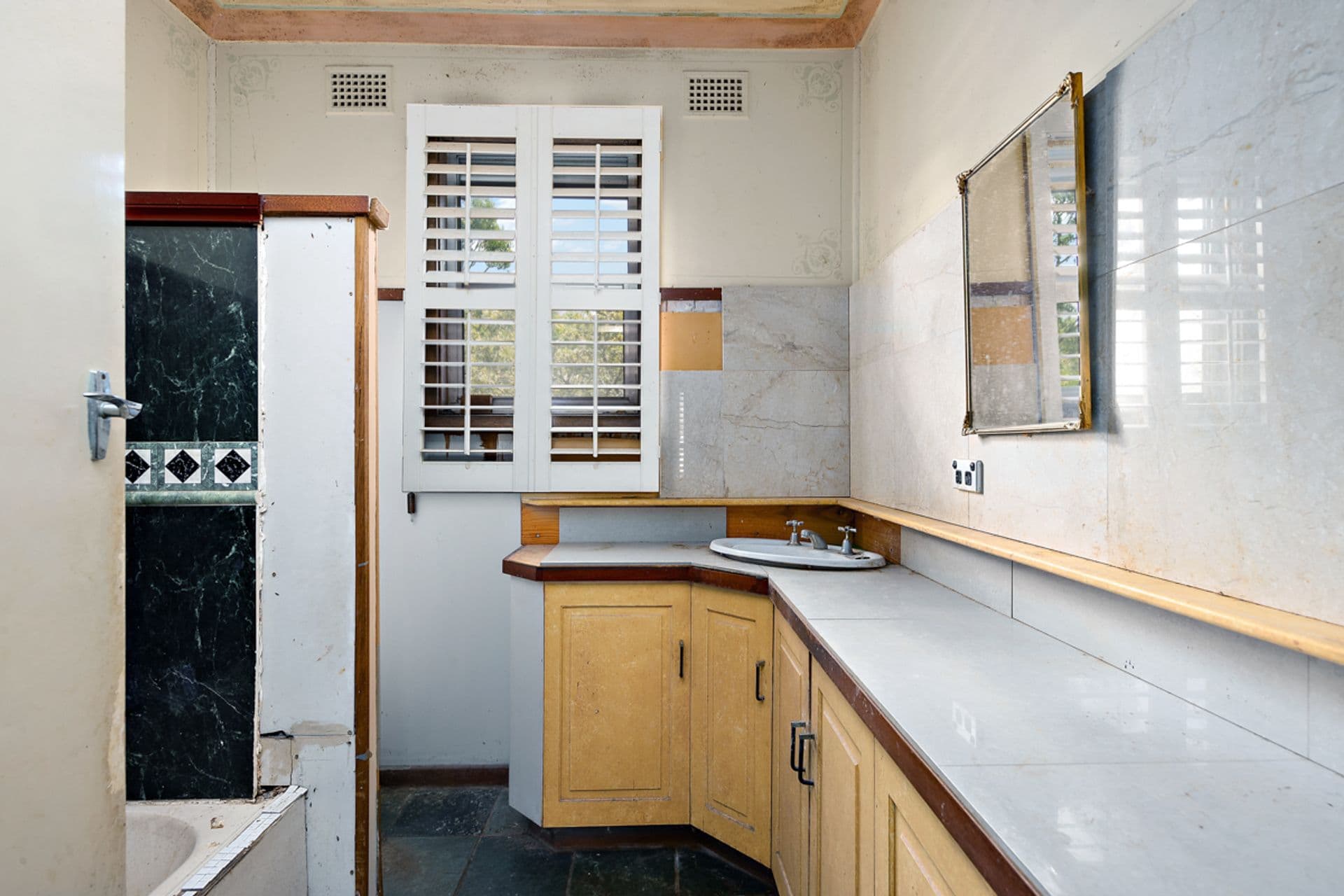 13 McDonald Crescent, Charlestown, NSW, 2290, Charlestown - Thumbnail 6