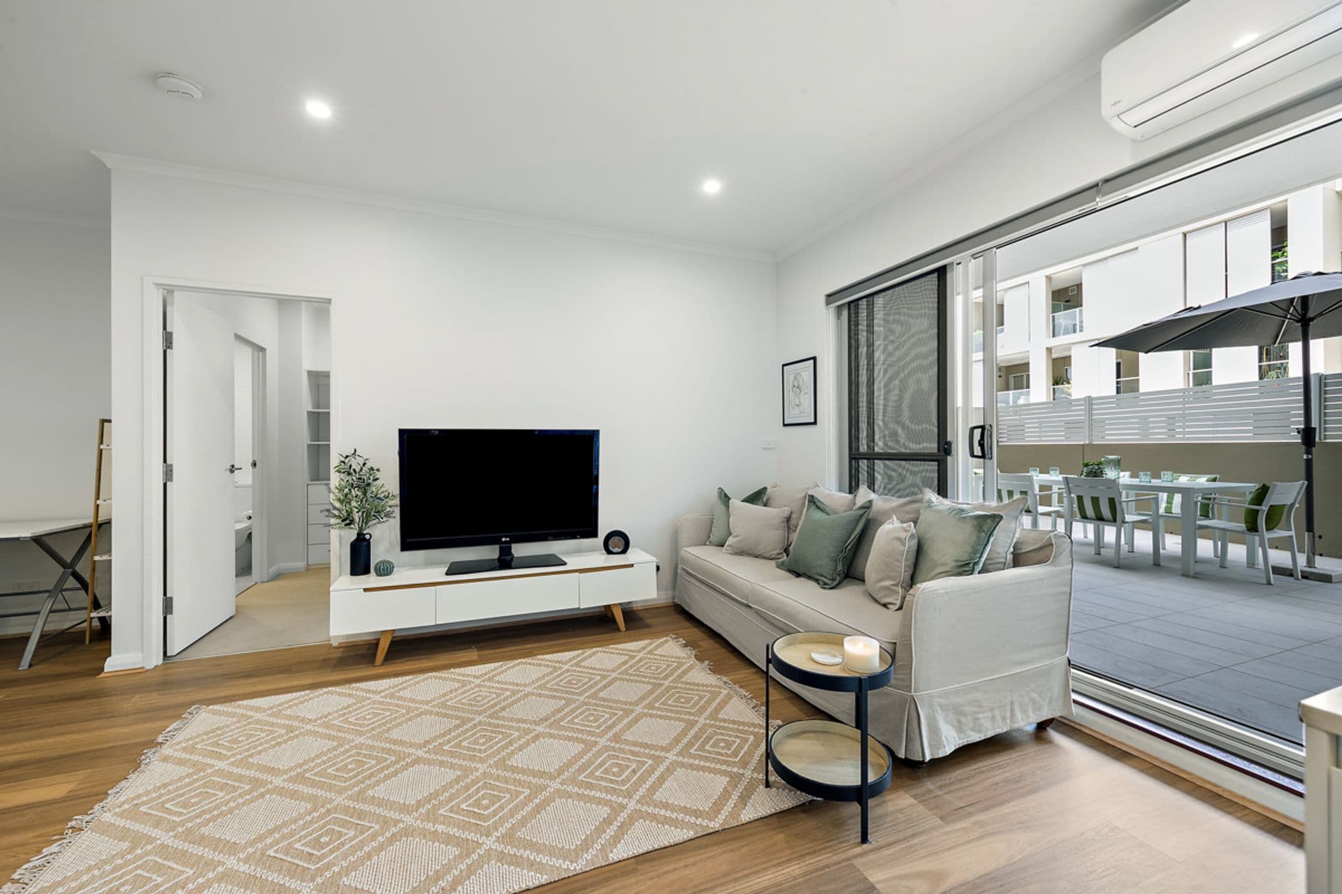 112/2 Howard Street, Warners Bay, NSW, 2282, Warners Bay - Thumbnail 3