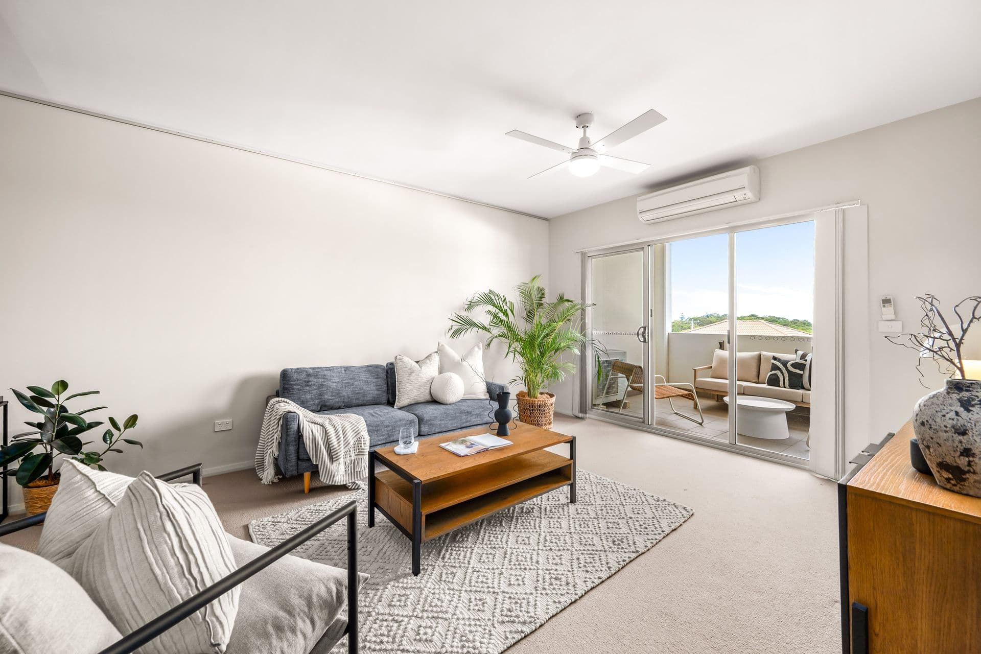 303/215-217 Pacific Highway, Charlestown, NSW, 2290, Charlestown - Thumbnail 3