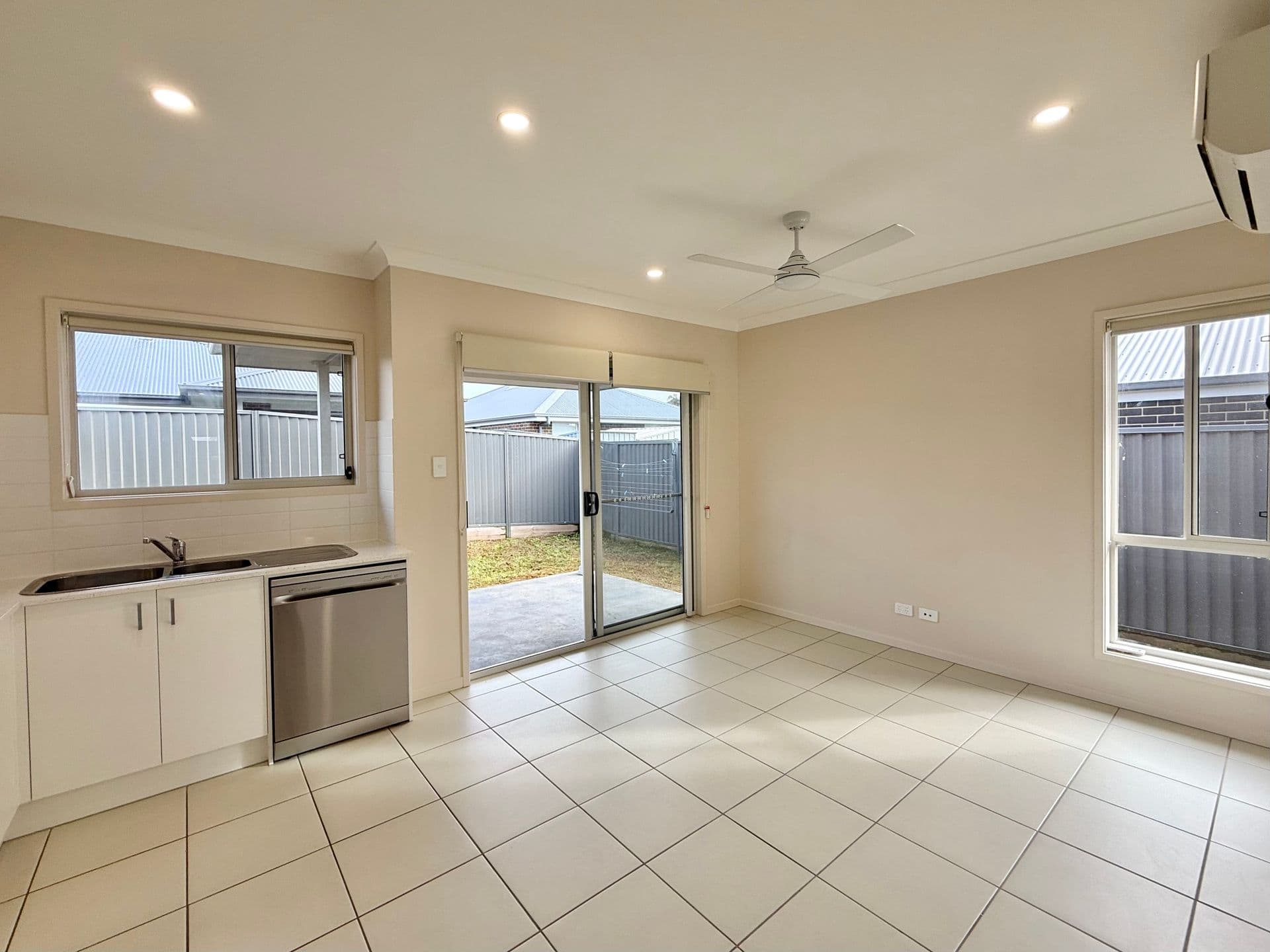 2/4 Riparian Circuit, Cessnock, NSW, 2325, Cessnock - Thumbnail 2
