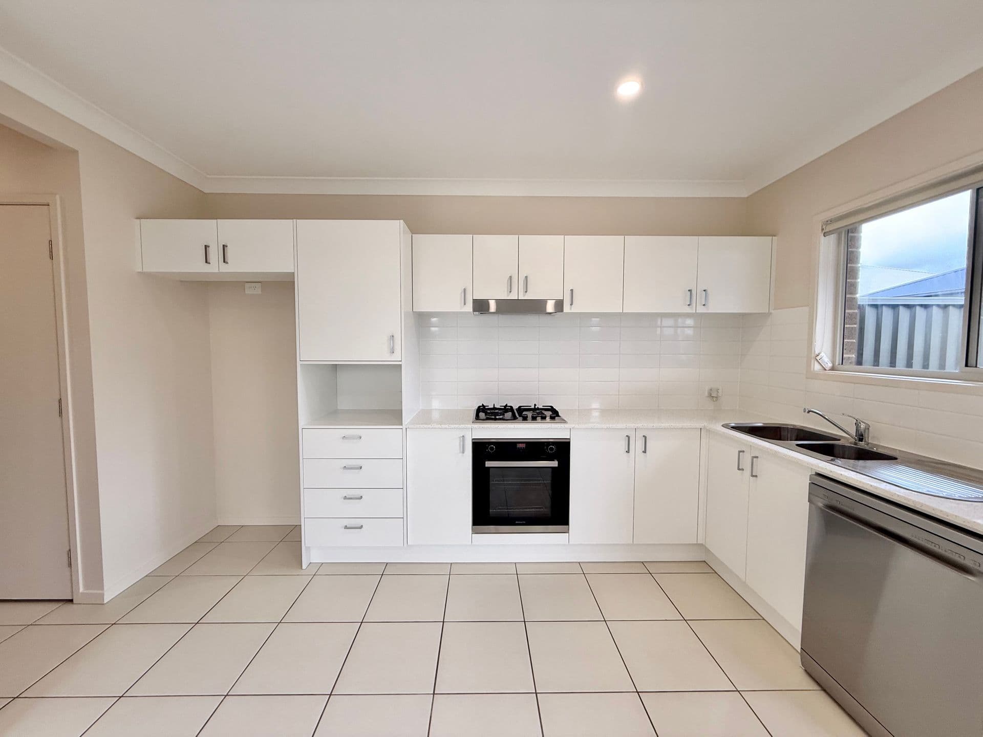 2/4 Riparian Circuit, Cessnock, NSW, 2325, Cessnock - Thumbnail 5