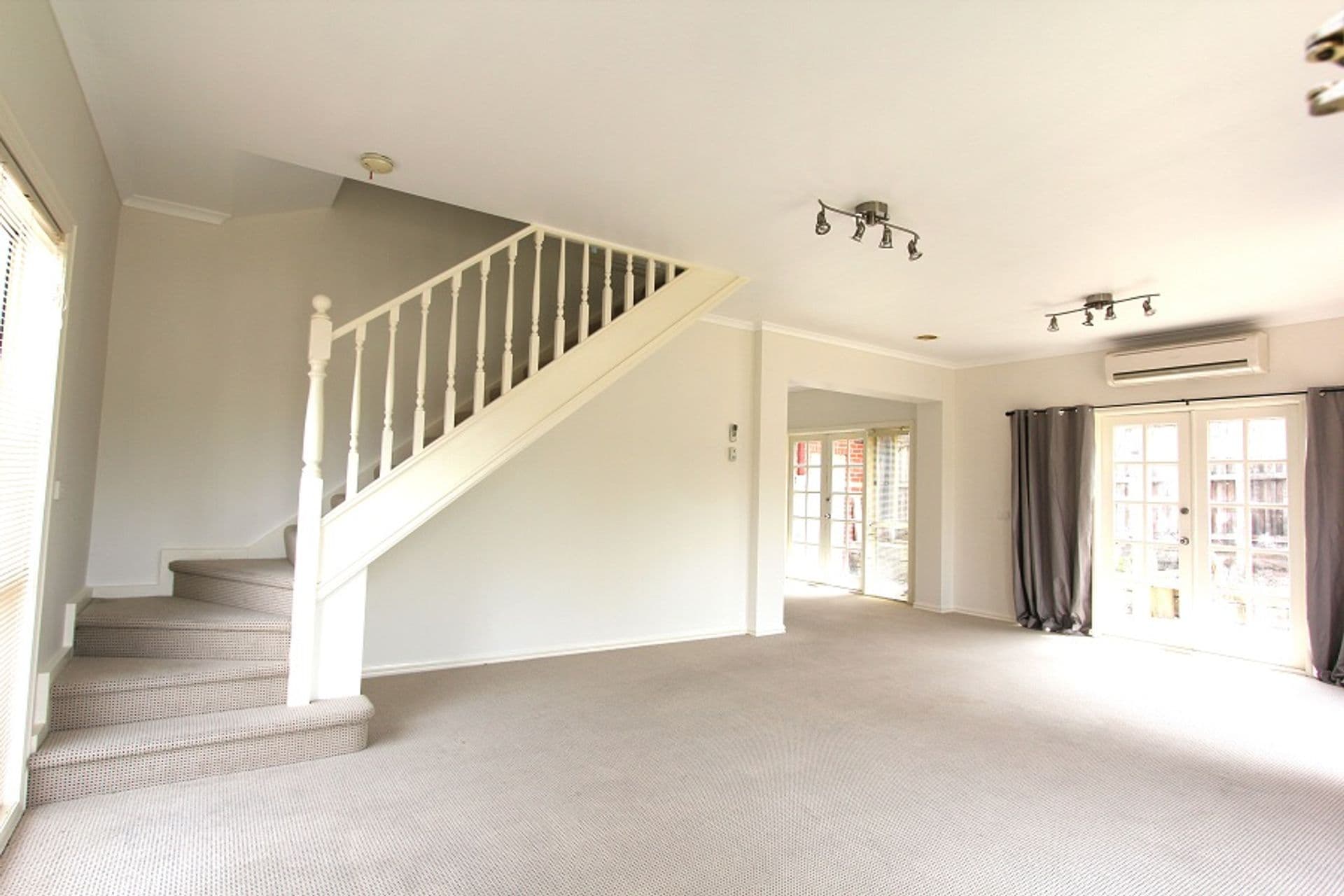 1/8 Bowmore Road, Noble Park, VIC, 3174, Noble Park - Thumbnail 3