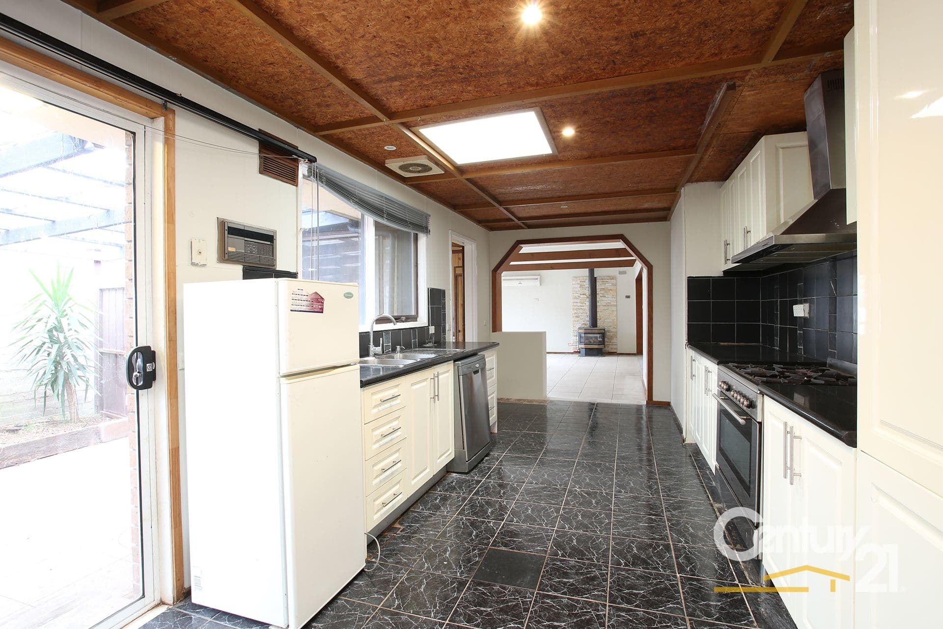 6/64 Buckingham Avenue, Springvale, VIC, 3171, Patterson Lakes - Thumbnail 3