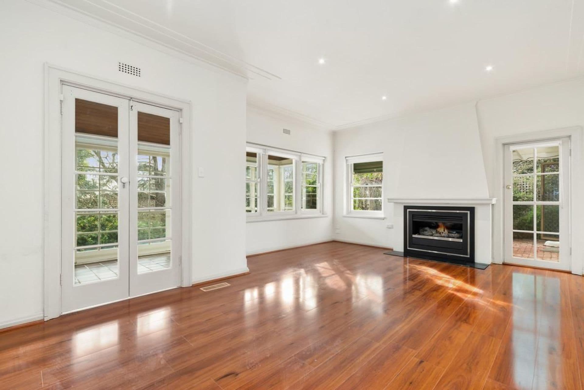 98-100 Kars Street, Frankston South, VIC, 3199, Frankston South - Thumbnail 4