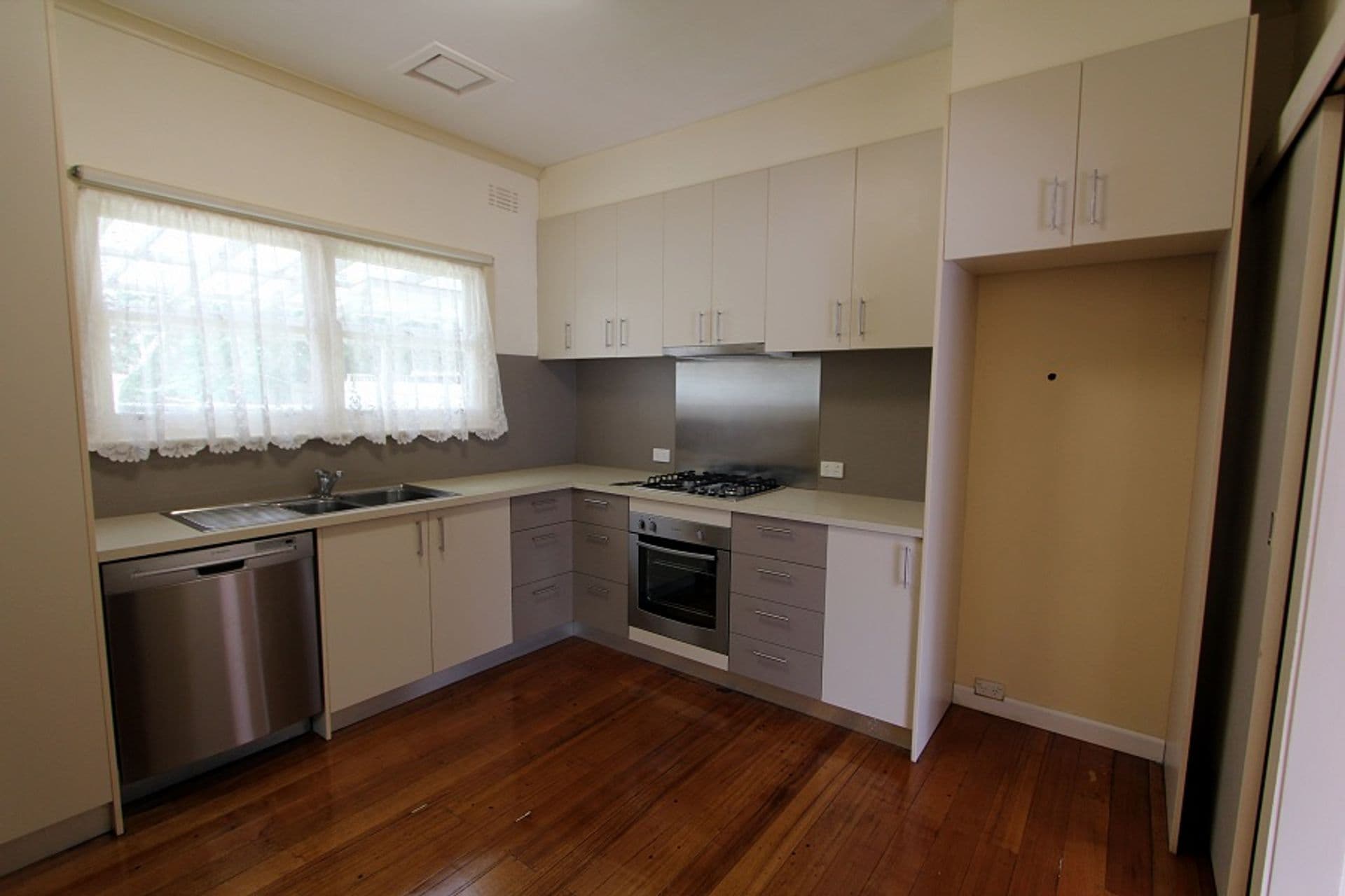 6/64 Buckingham Avenue, Springvale, VIC, 3171, Springvale - Thumbnail 4