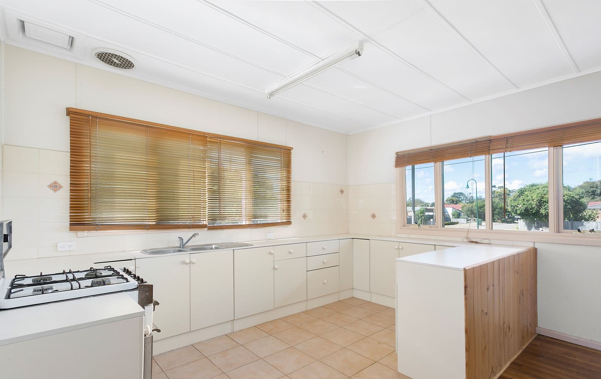 32 Elizabeth Avenue, Capel Sound, VIC, 3940, Capel Sound - Thumbnail 2