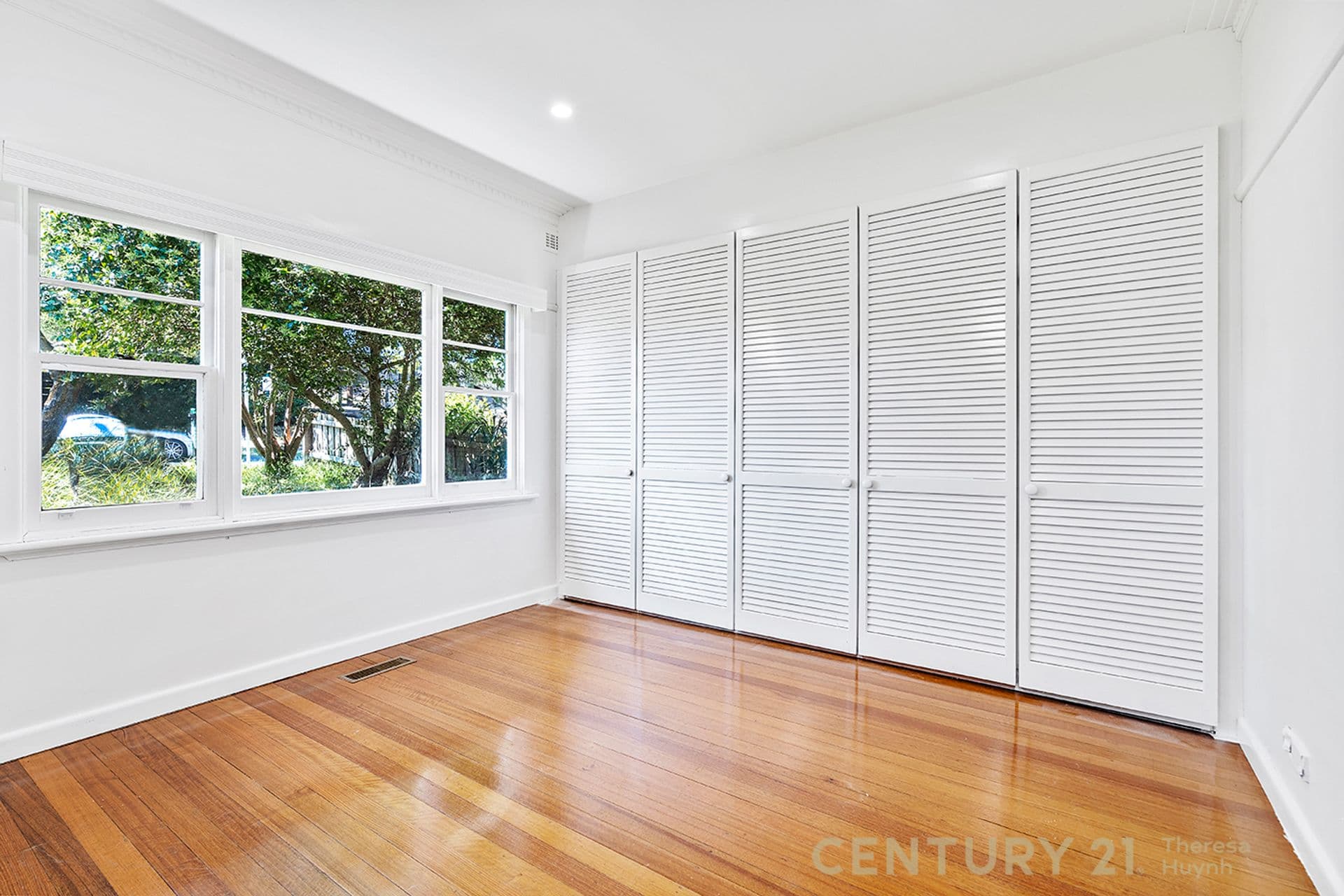 1/60 Glengarry Avenue, Burwood, VIC, 3125, Burwood - Thumbnail 2