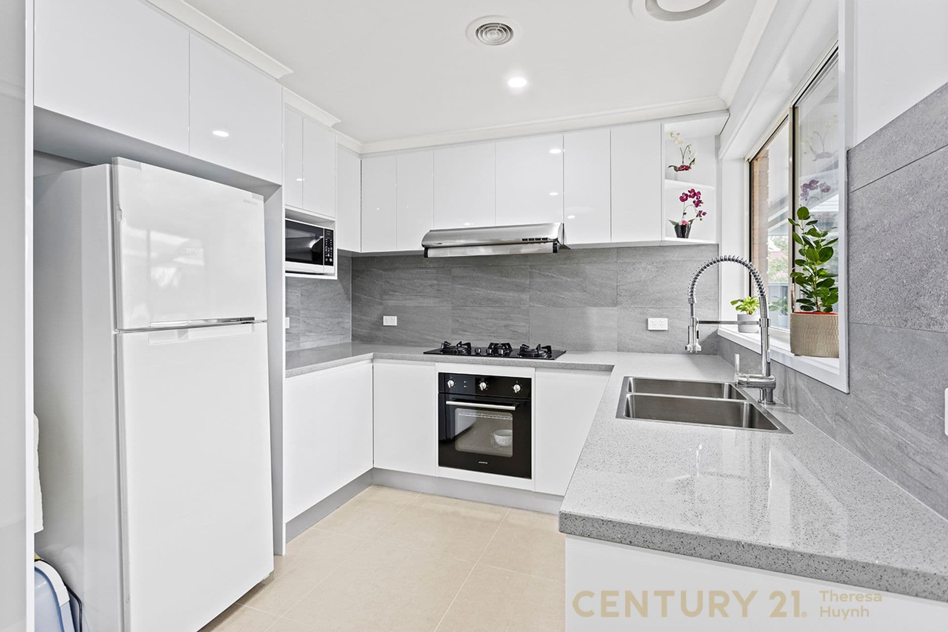 2/20 Spring Road, Springvale South, VIC, 3172, Springvale South - Thumbnail 2