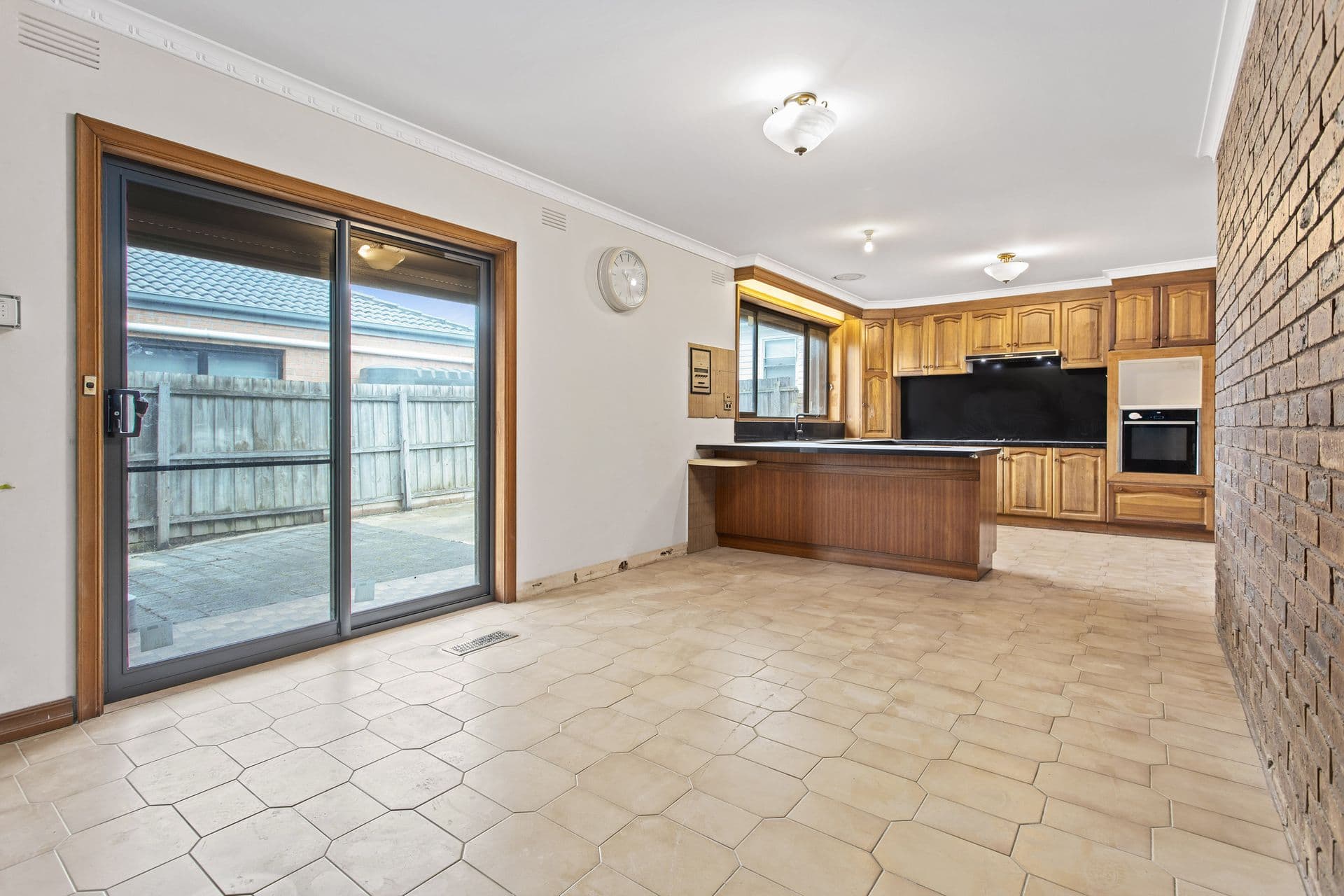 6/64 Buckingham Avenue, Springvale, VIC, 3171, Noble Park - Thumbnail 2