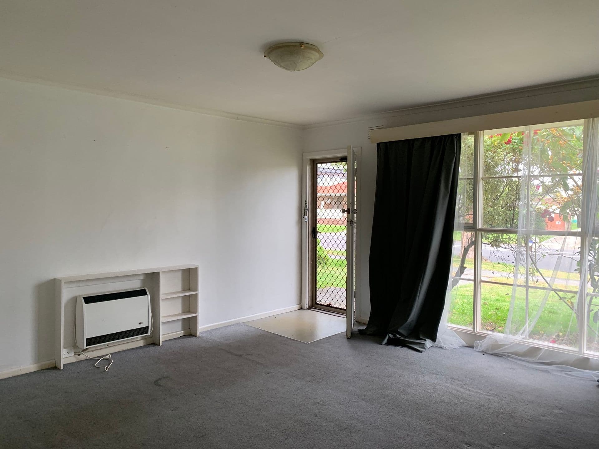 2/33 Windsor Avenue, Springvale, VIC, 3171, Springvale - Thumbnail 2