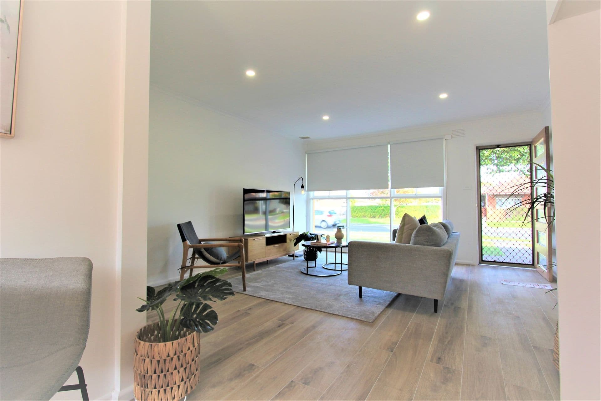 2/33 Windsor Avenue, Springvale, VIC, 3171, Springvale - Thumbnail 2
