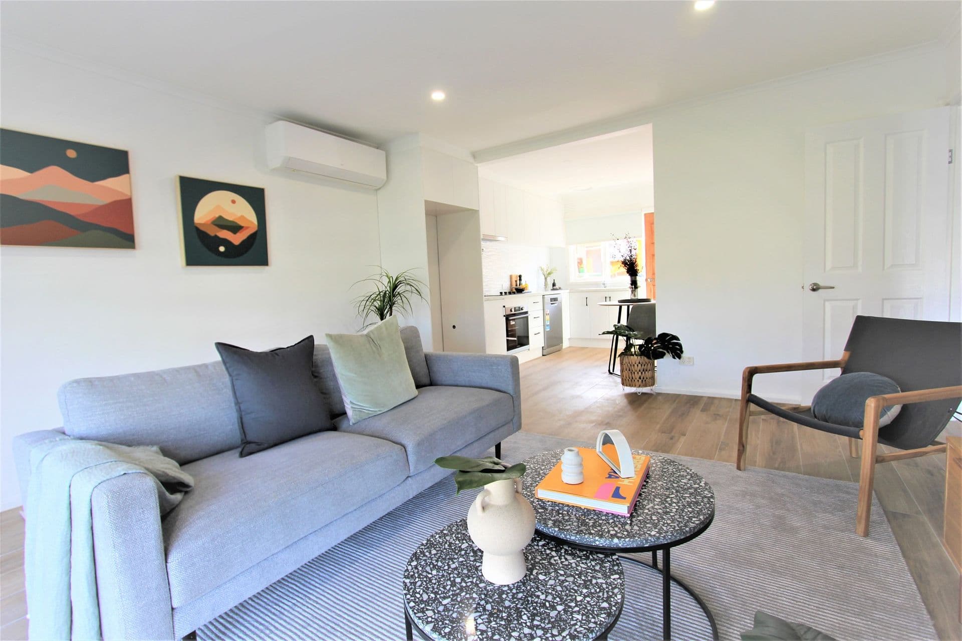 2/33 Windsor Avenue, Springvale, VIC, 3171, Springvale - Image 1