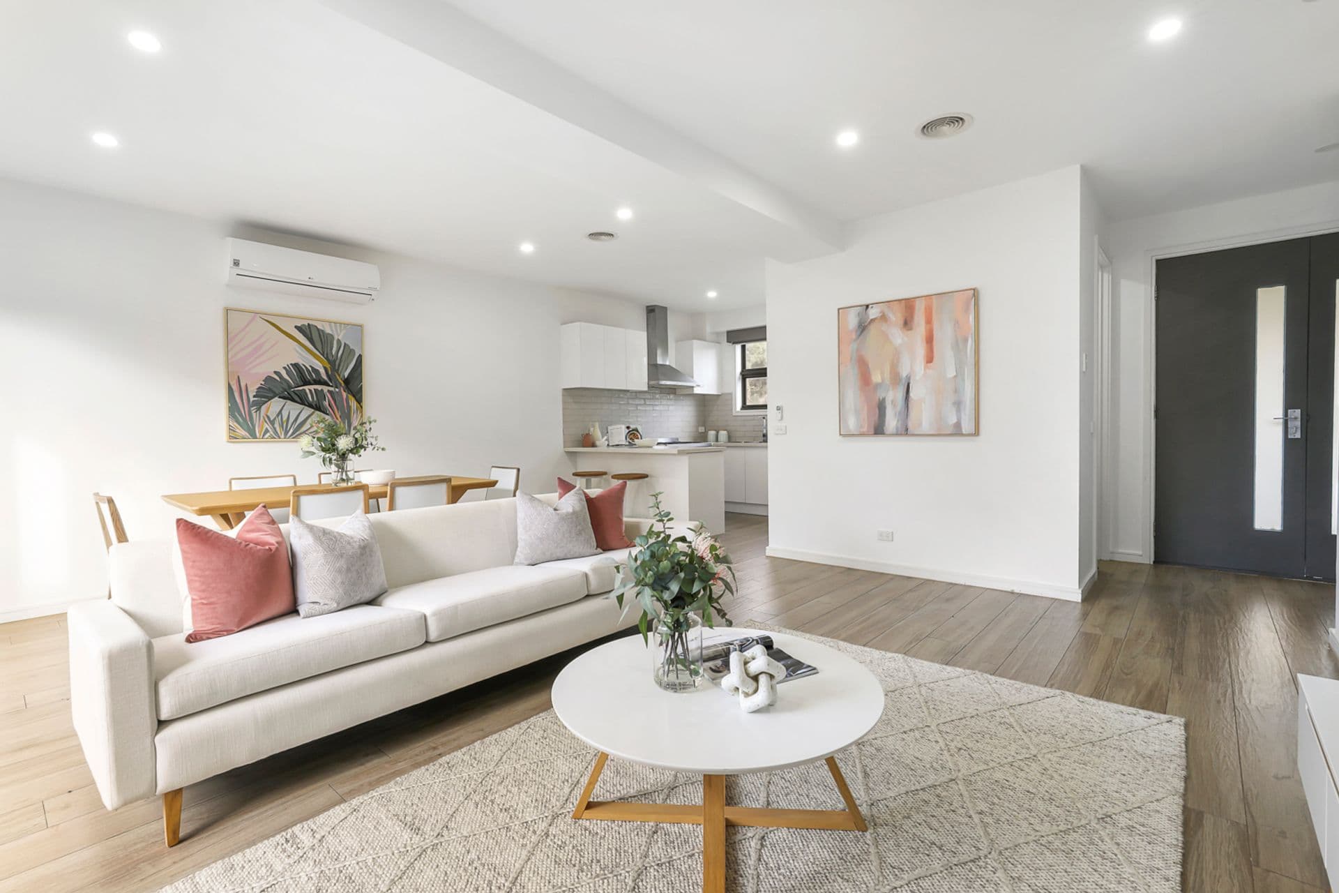 2/24 Wordsworth Avenue, Clayton South, VIC, 3169, Clayton South - Thumbnail 2