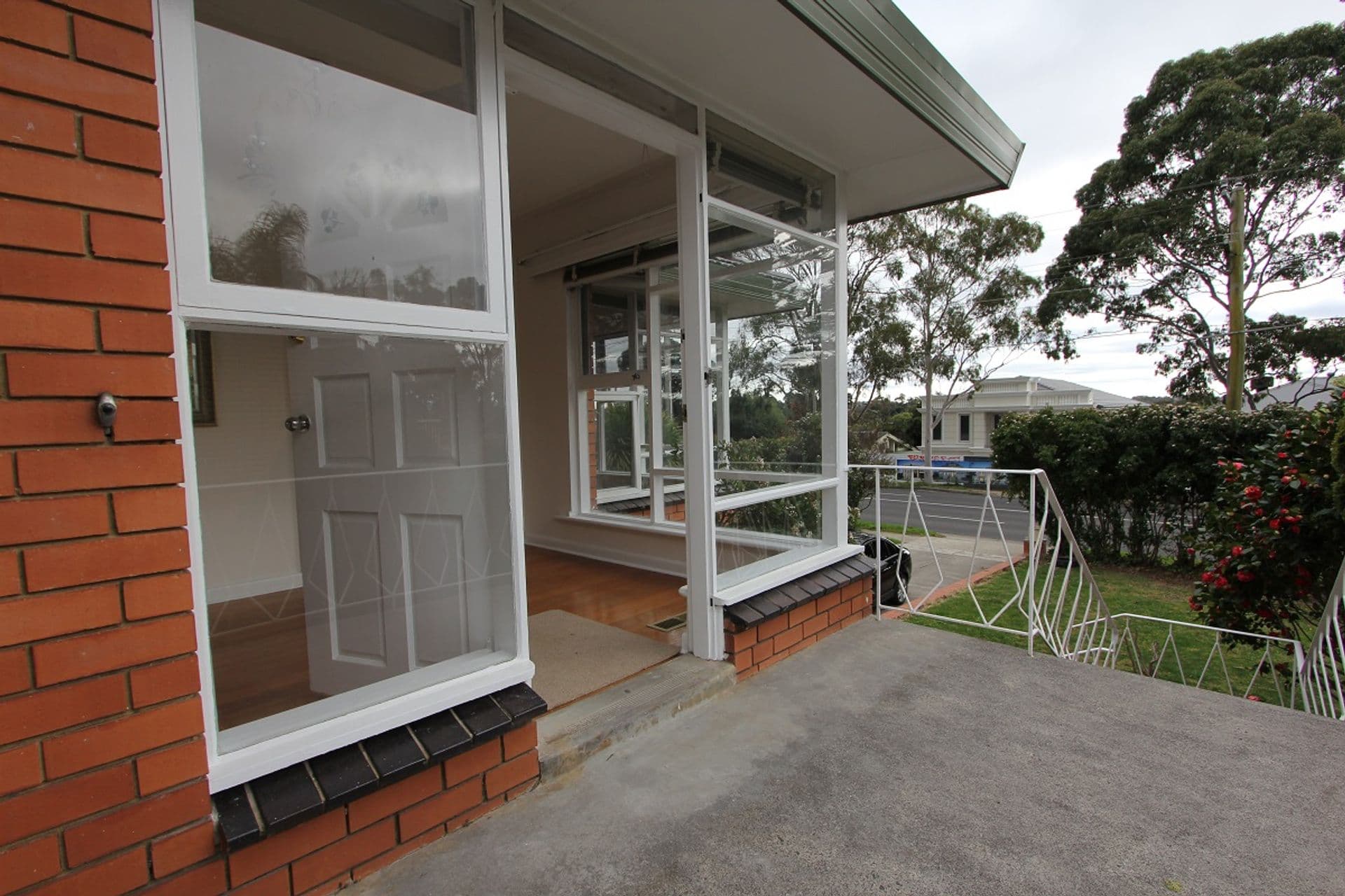 6/64 Buckingham Avenue, Springvale, VIC, 3171, Glen Waverley - Thumbnail 2