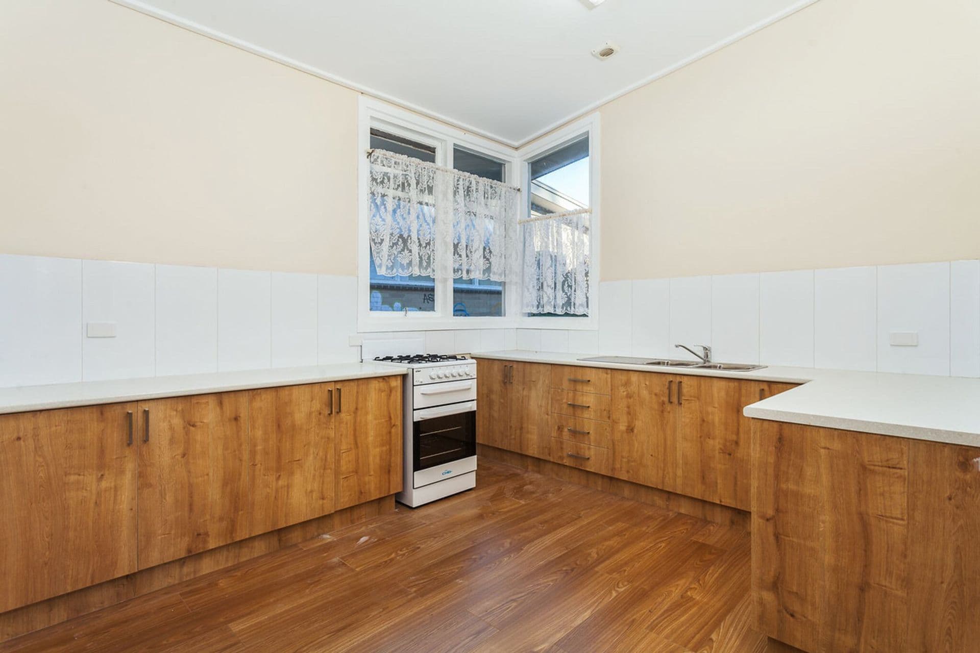 6/64 Buckingham Avenue, Springvale, VIC, 3171, Frankston - Thumbnail 3