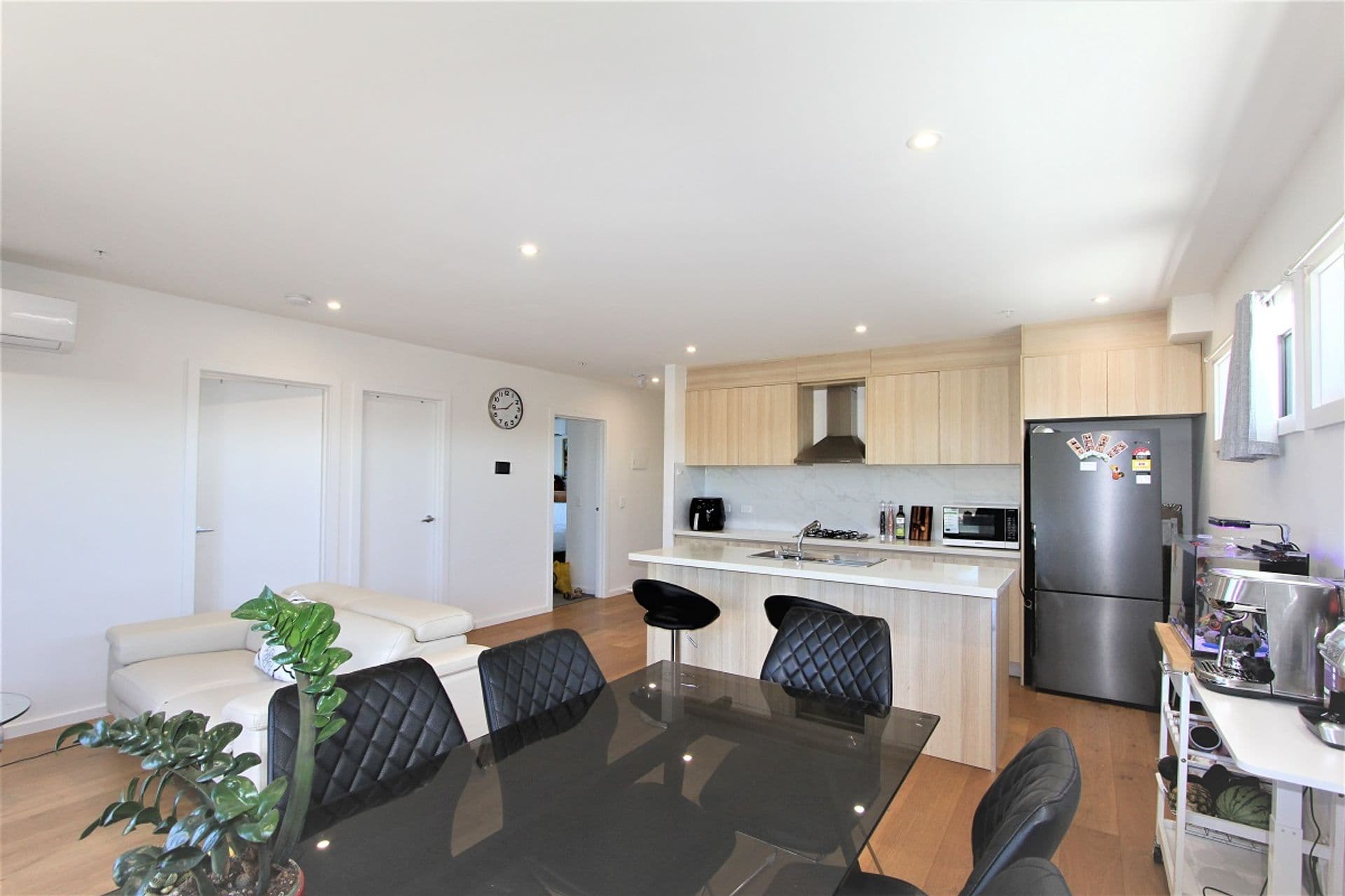 Unit 201/20 Royal Avenue, Springvale, VIC, 3171, Springvale - Thumbnail 4