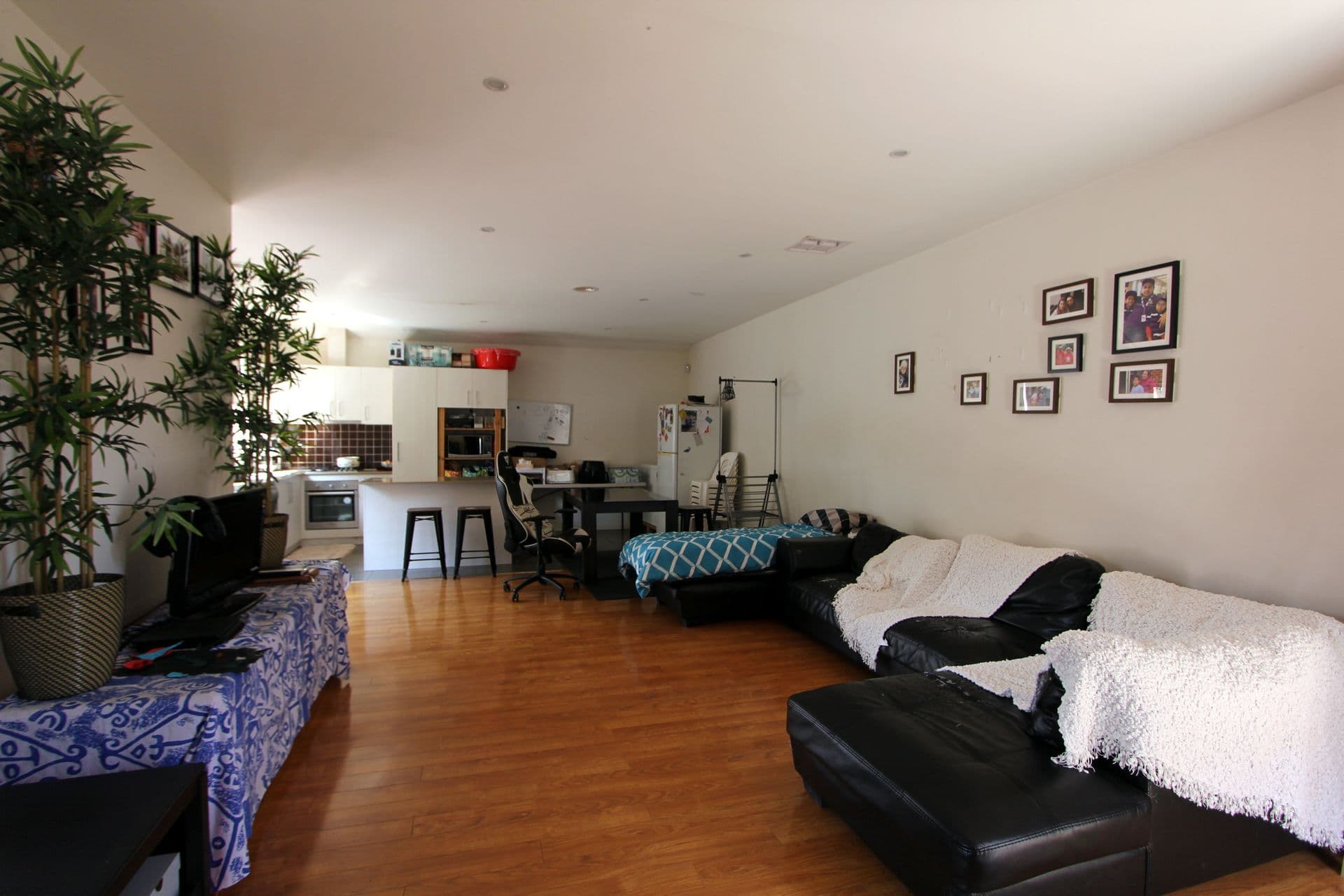 1/19a Moncur Avenue, Springvale - Thumbnail 2
