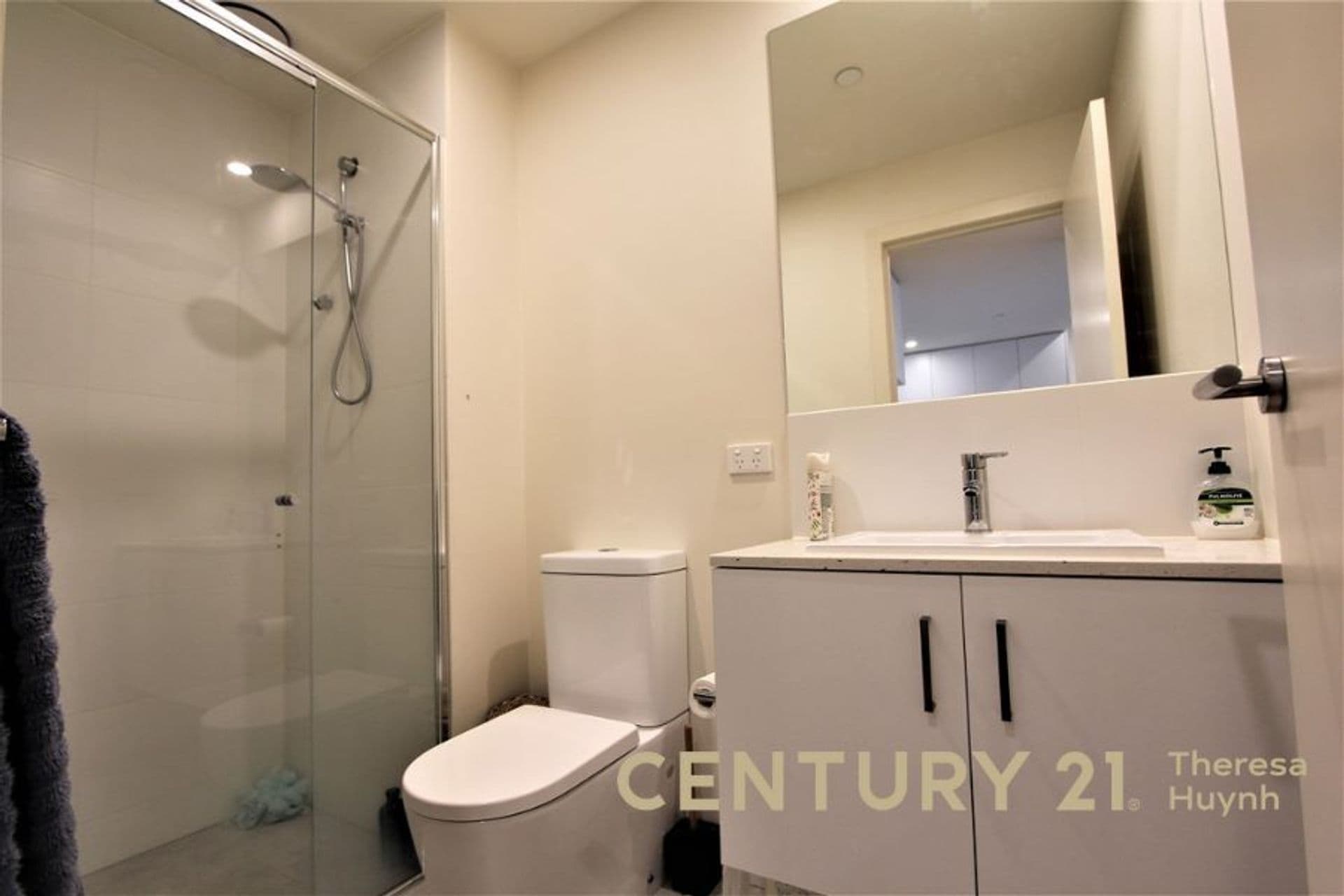 207/15 Windsor Avenue, Springvale, VIC, 3171, Springvale - Thumbnail 2