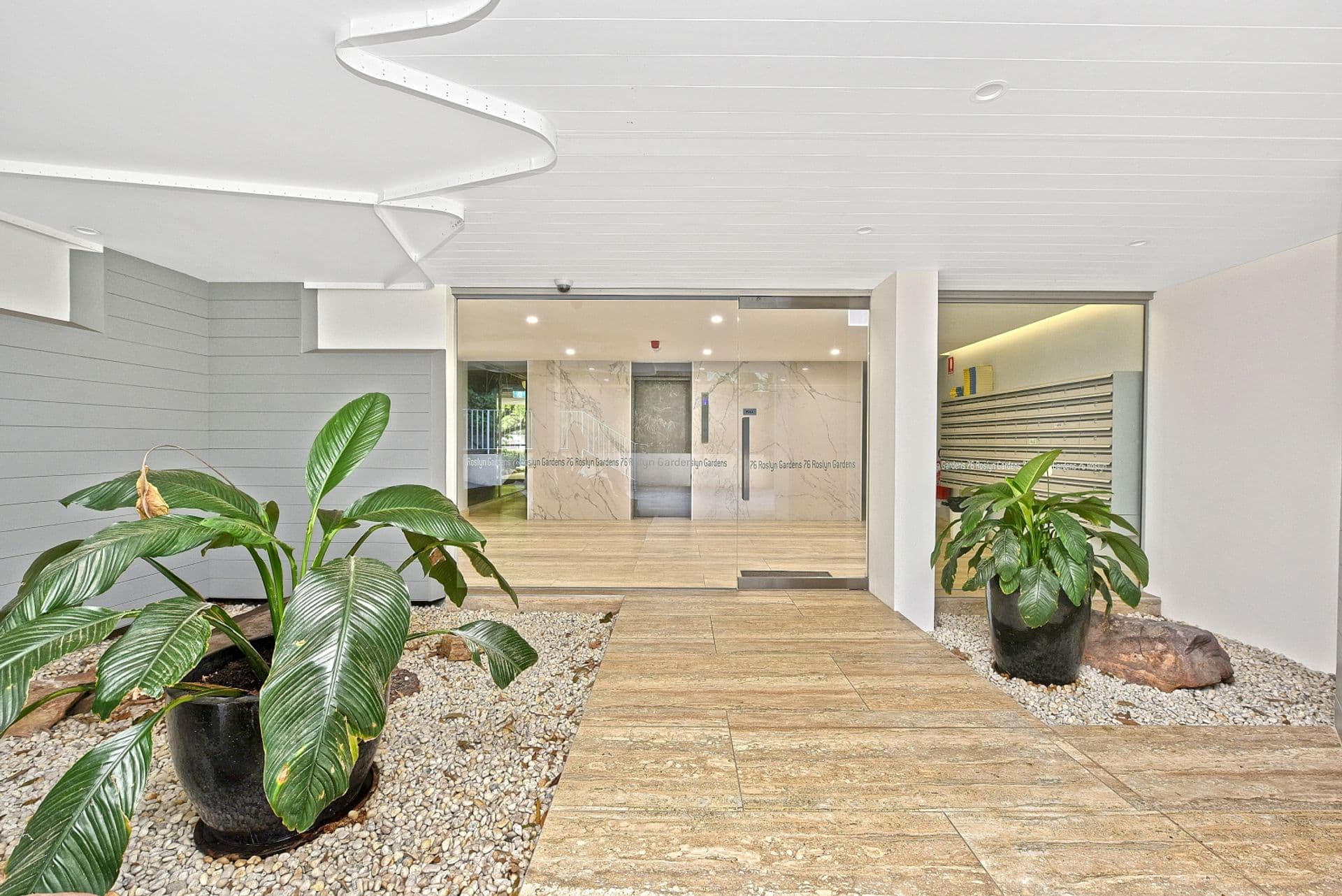 704/76 Roslyn Gardens, Elizabeth Bay, NSW, 2011, Elizabeth Bay - Image 1