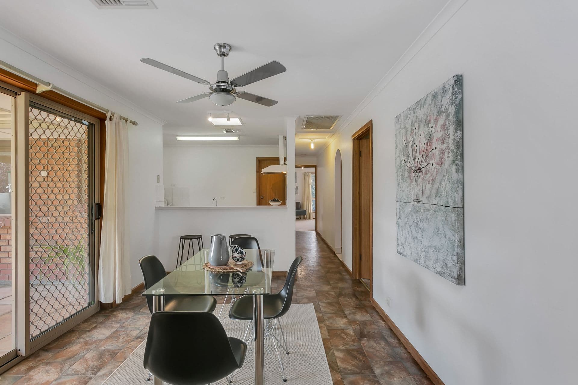 3 Barossa Crescent, Hallett Cove, SA, 5158, Hallett Cove - Thumbnail 5