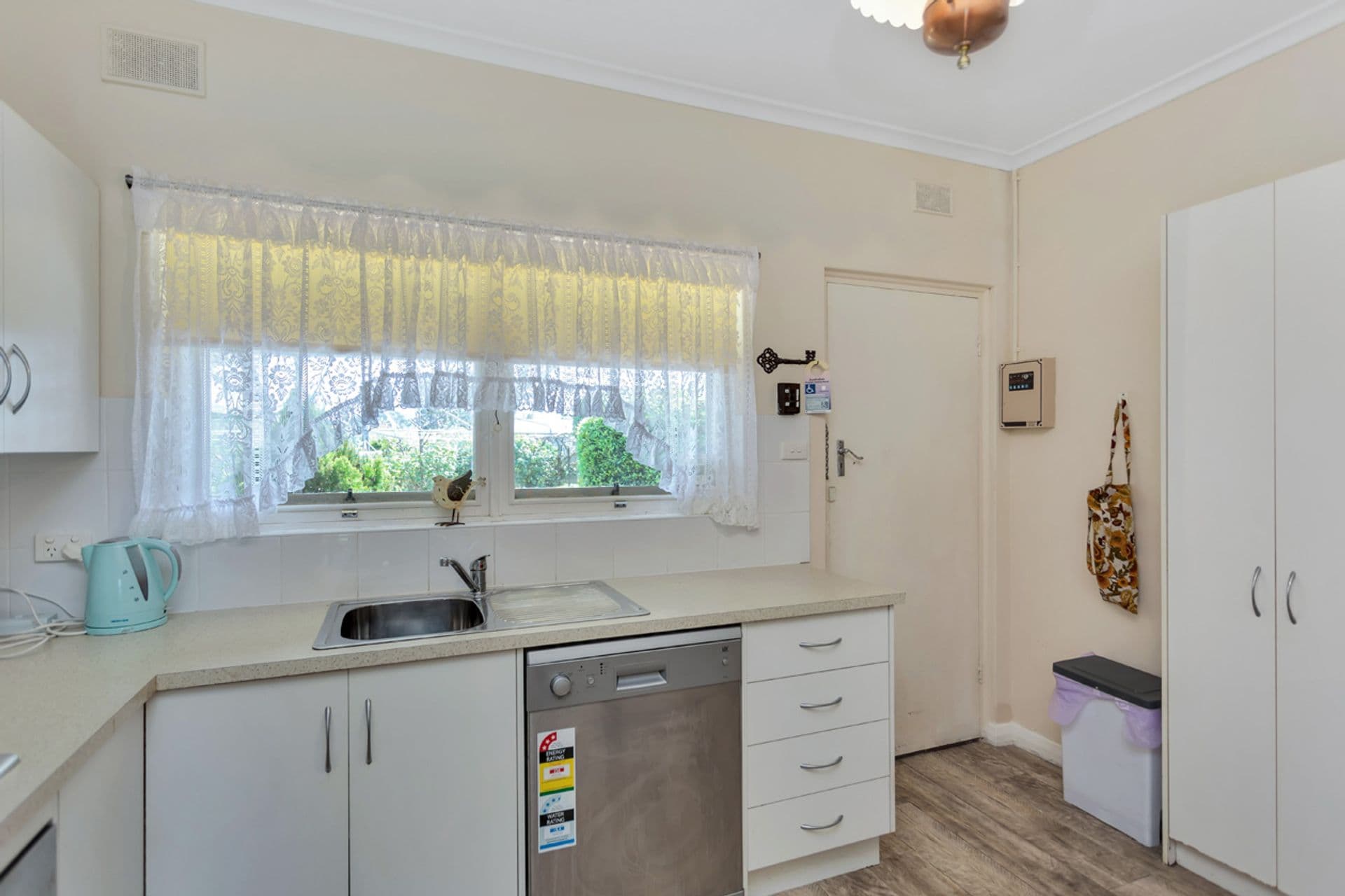 2 Richman Street, Oaklands Park, SA, 5046, Oaklands Park - Thumbnail 4