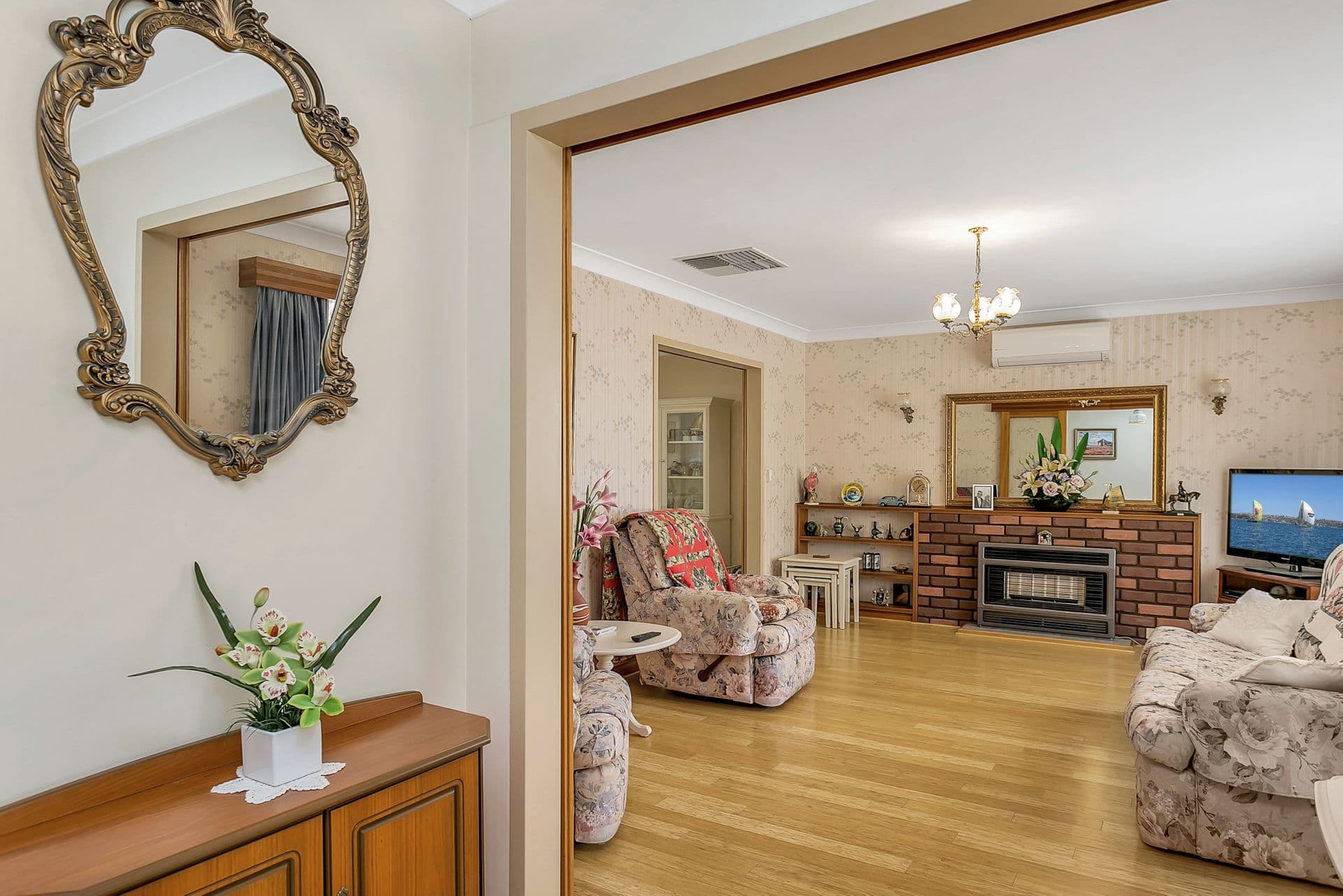 19 Graham Road, Darlington, SA, 5047, Darlington - Thumbnail 2
