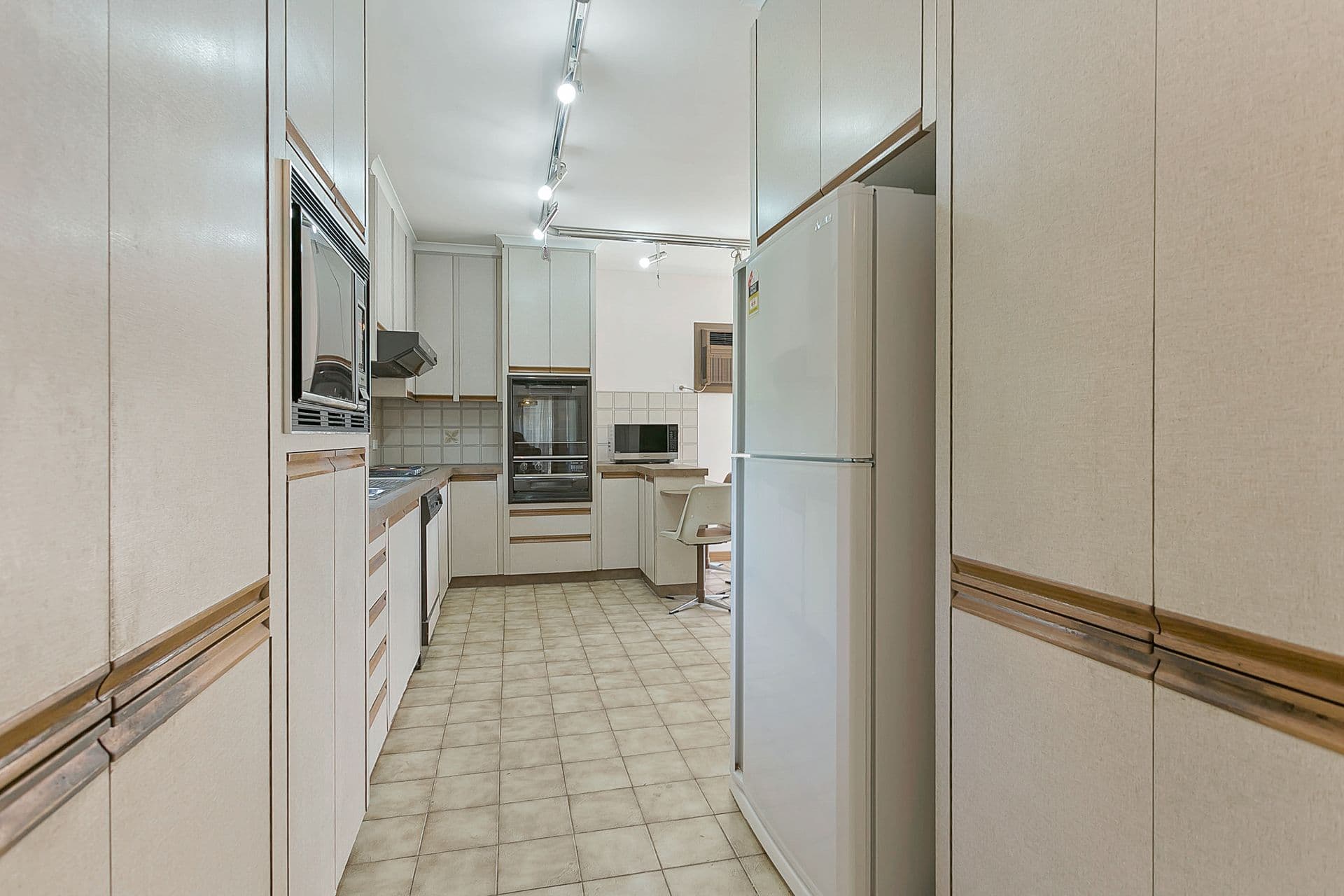 77 Lewis Street, South Brighton, SA, 5048, South Brighton - Thumbnail 5