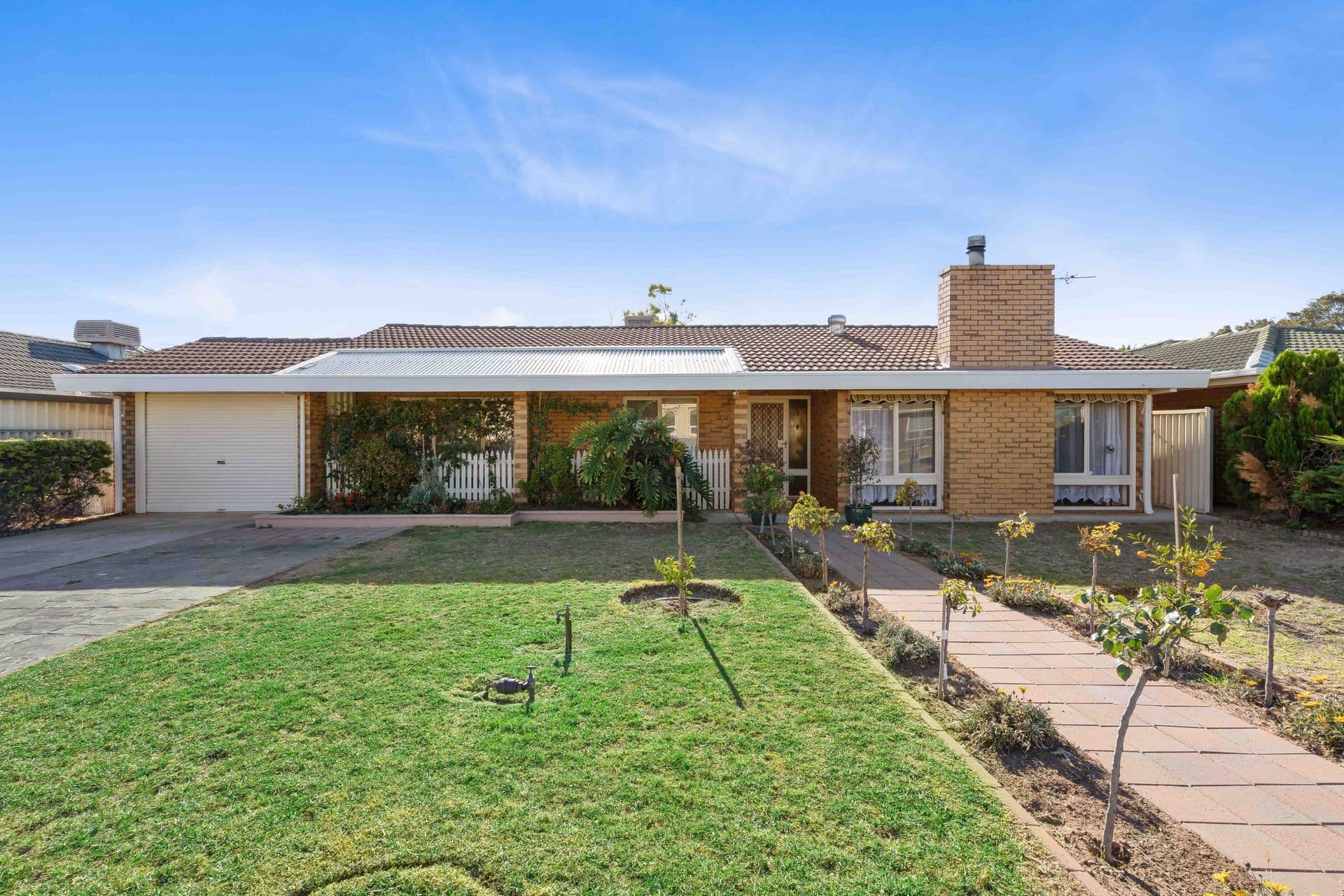 16 Eloise Avenue, Hallett Cove, SA, 5158, Hallett Cove - Image 1