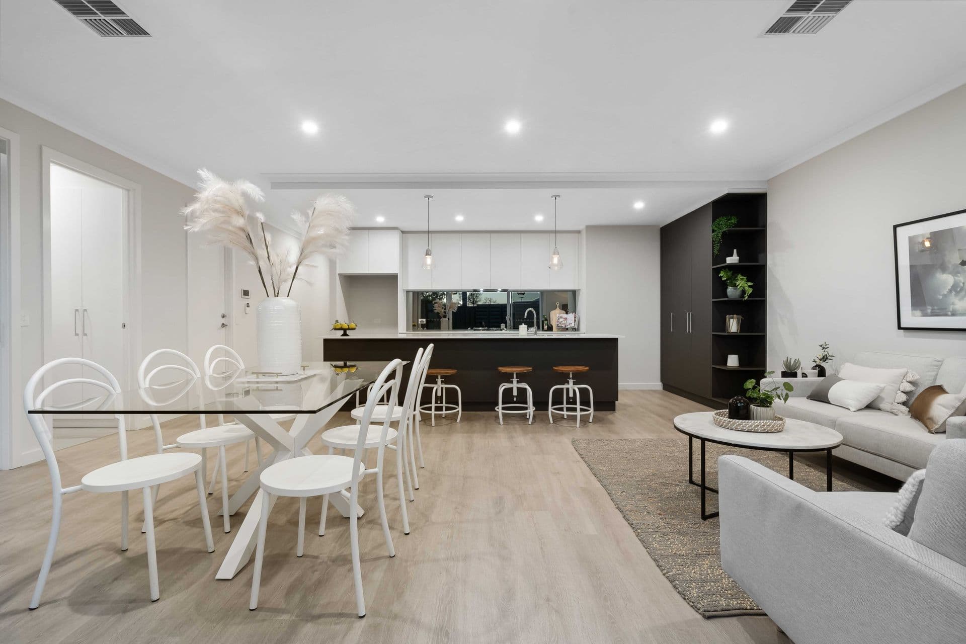 15 Rosslyn Street, Glengowrie, SA, 5044, Glengowrie - Thumbnail 2