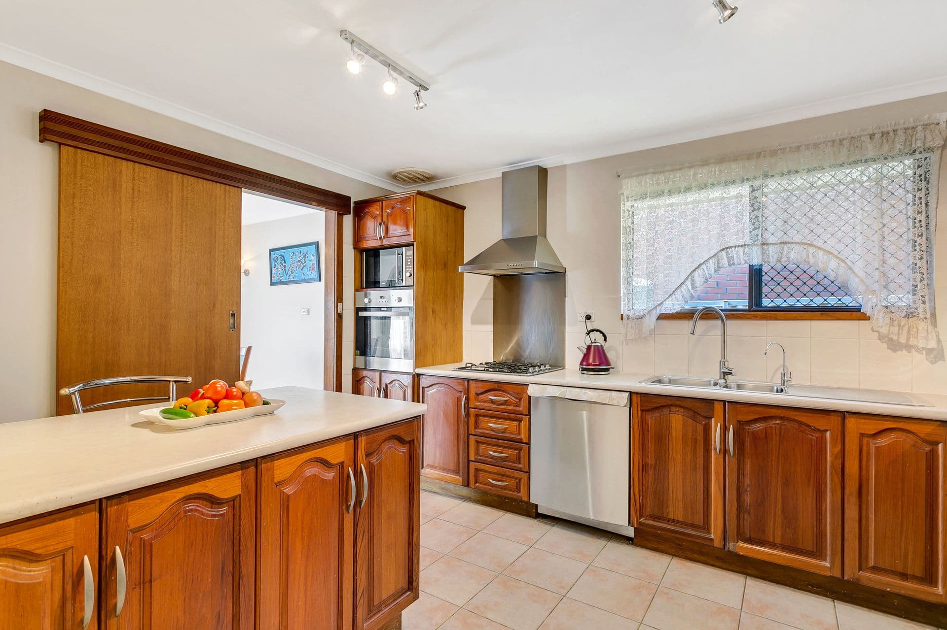 23 Eloise Avenue, Hallett Cove, SA, 5158, Hallett Cove - Thumbnail 5